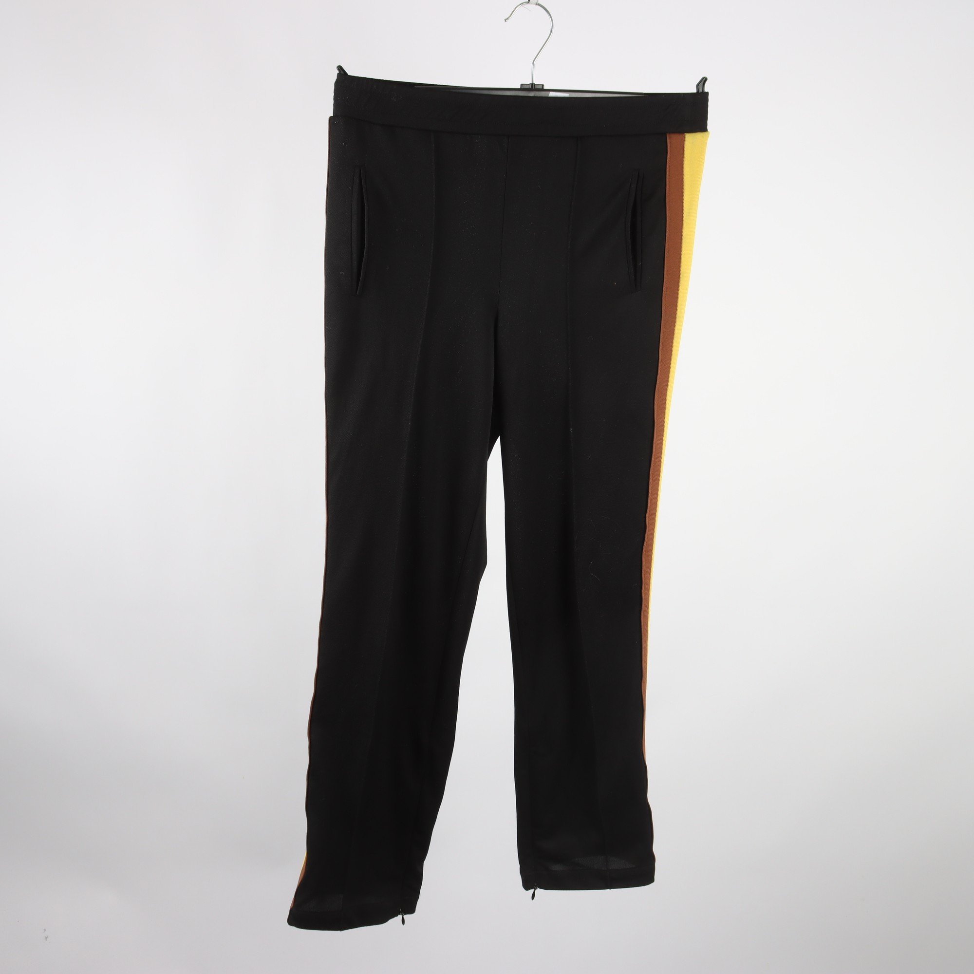 Byxor, Ganni, svart, gul, stl. 34.