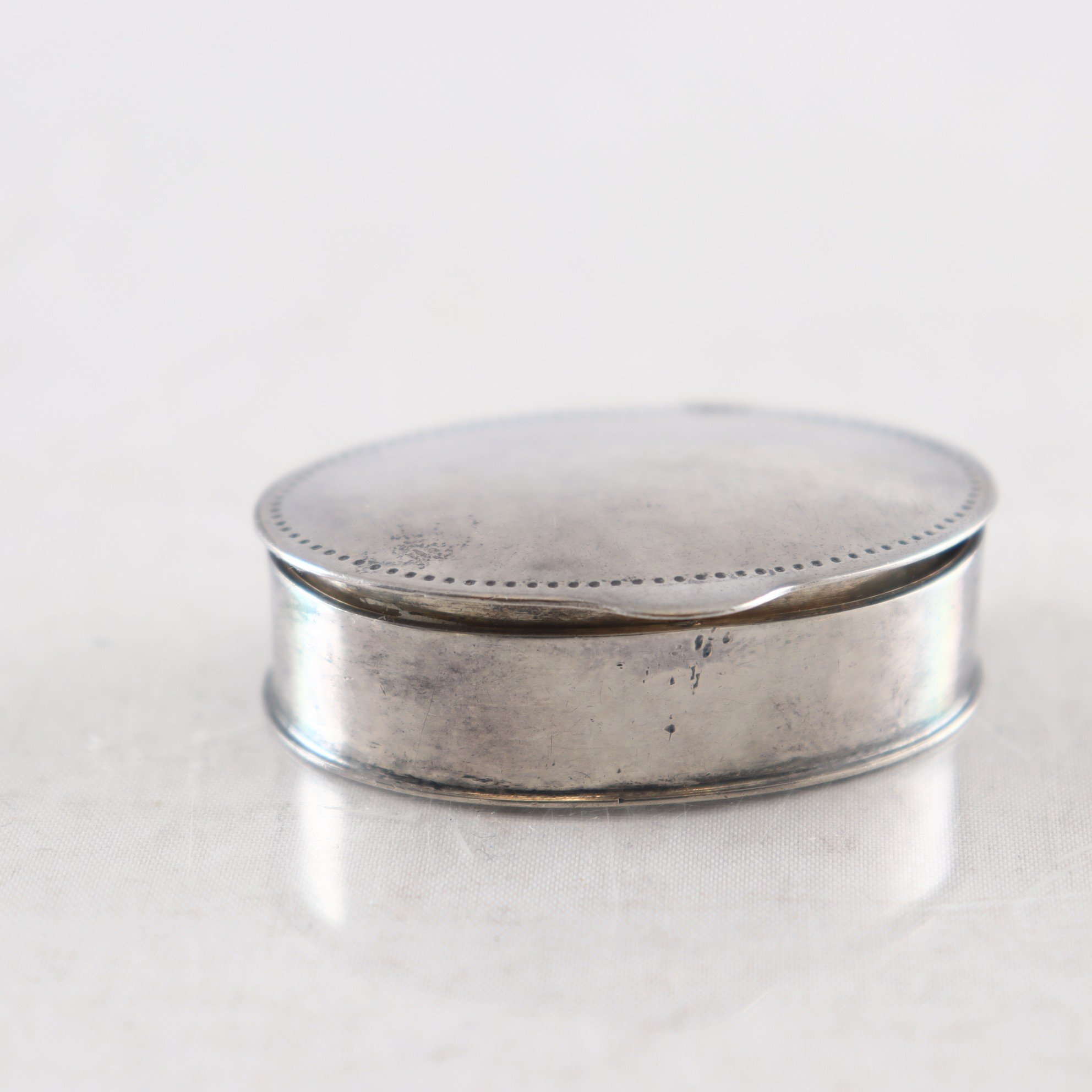 Pillerask, silver, Mema, Lidköping, 1975