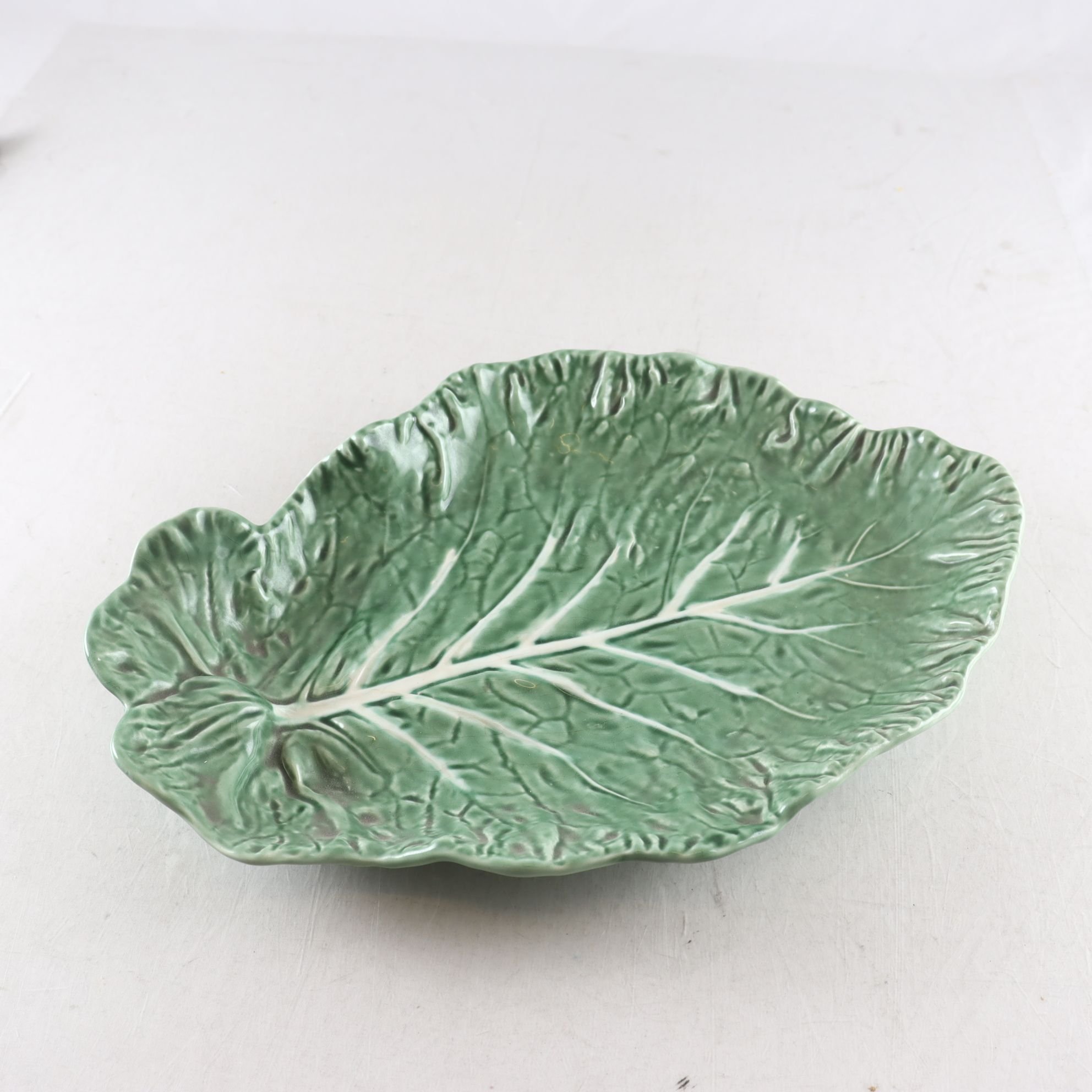 Fat, porslin, Bordallo Pinheiro, Portugal. Samfraktas ej