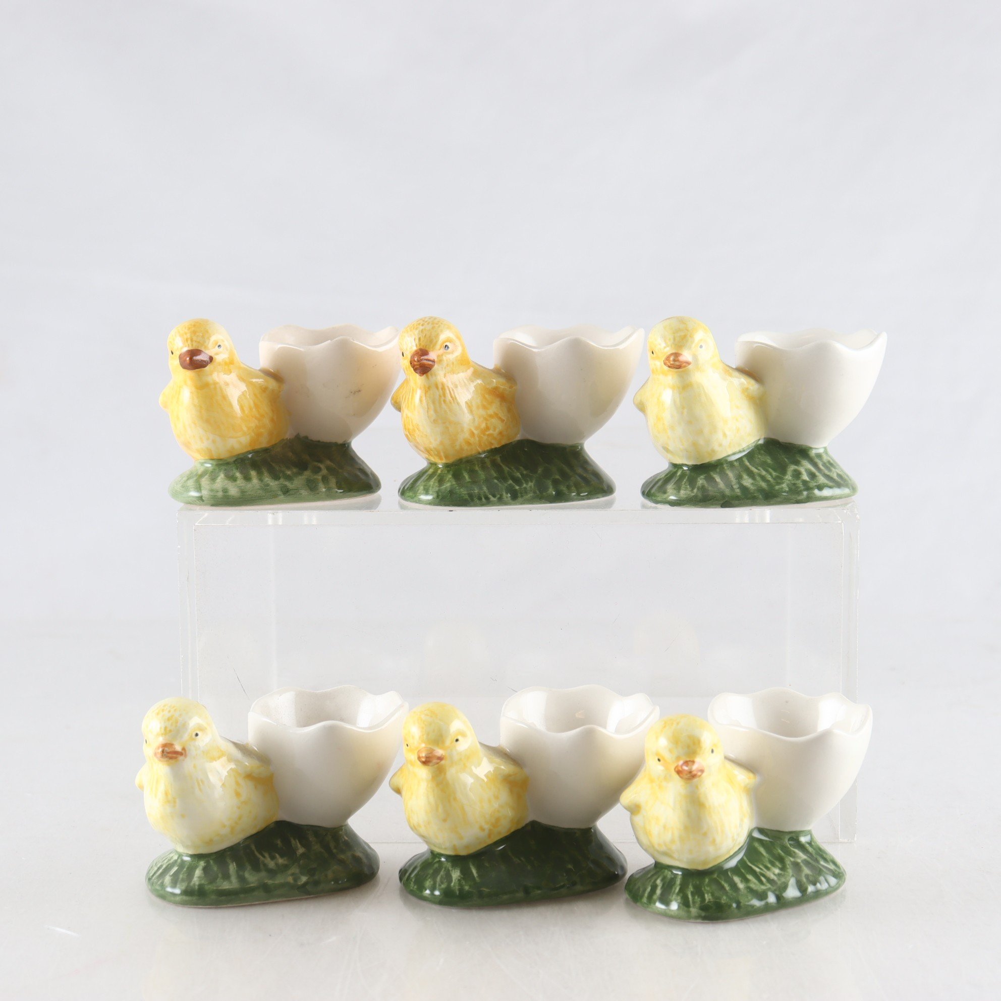 Äggkoppar, porslin, kycklingar, Bordallo Pinheiro, Portugal