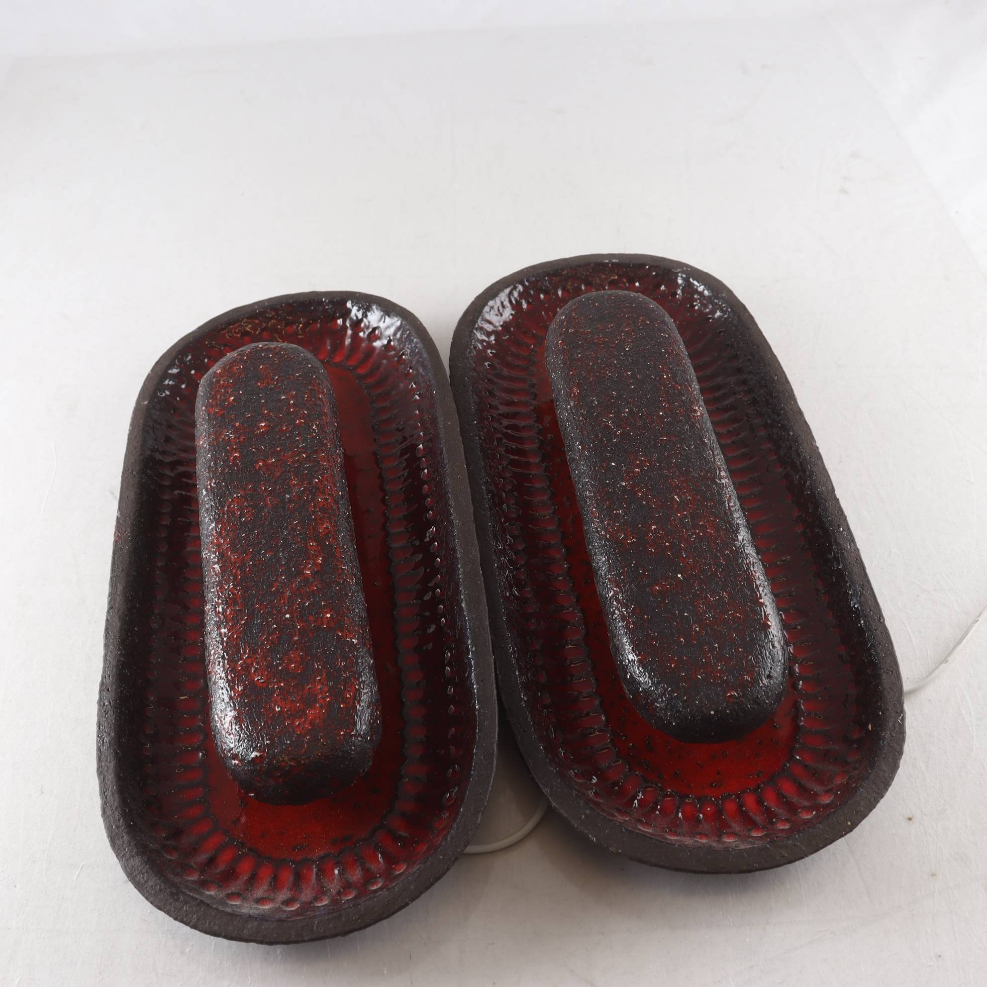 Vägglampetter, Norrmann motala, Stengods, 1900-tal, 2 st.