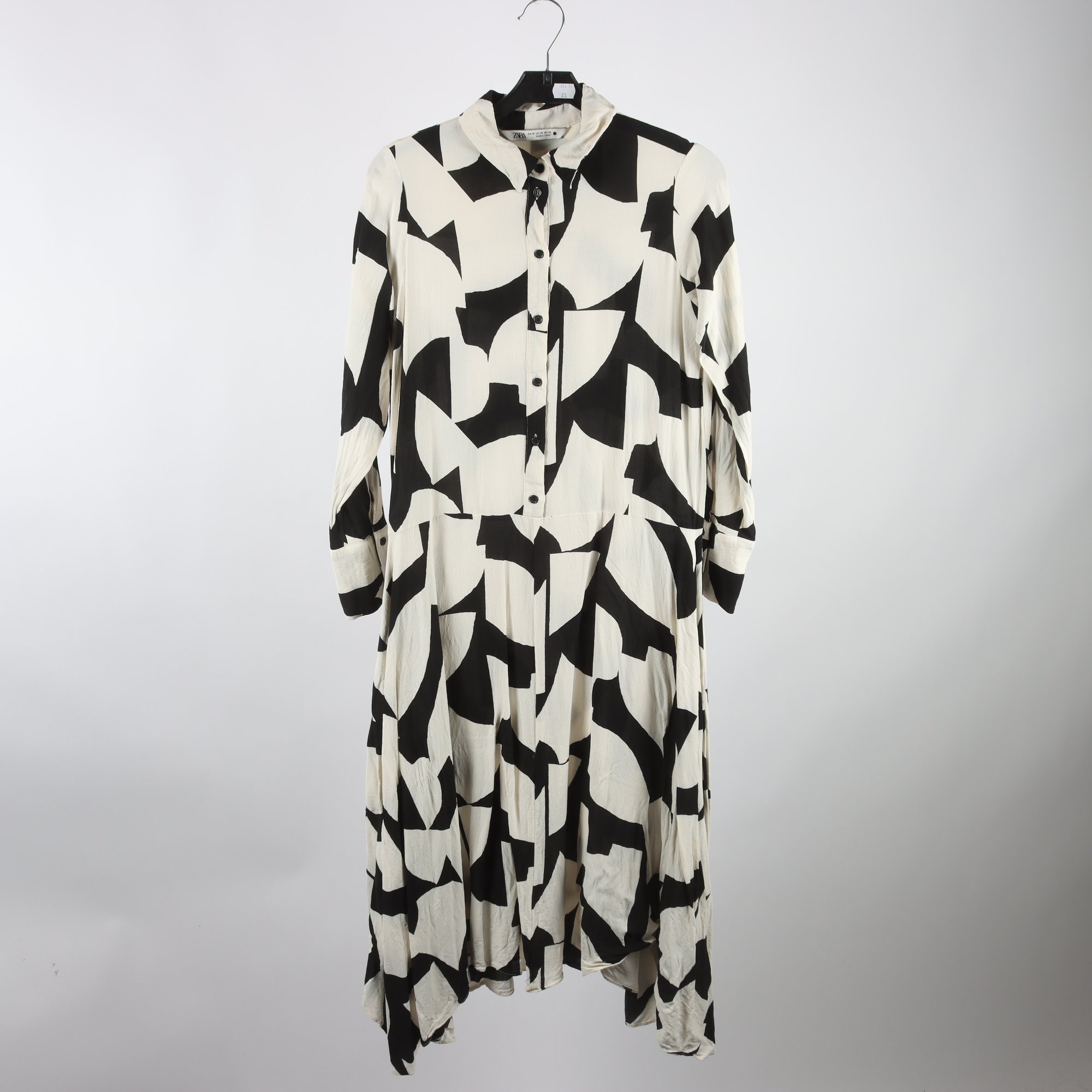 Klänning, Zara, svart, vit, mönstrad, stl. XS