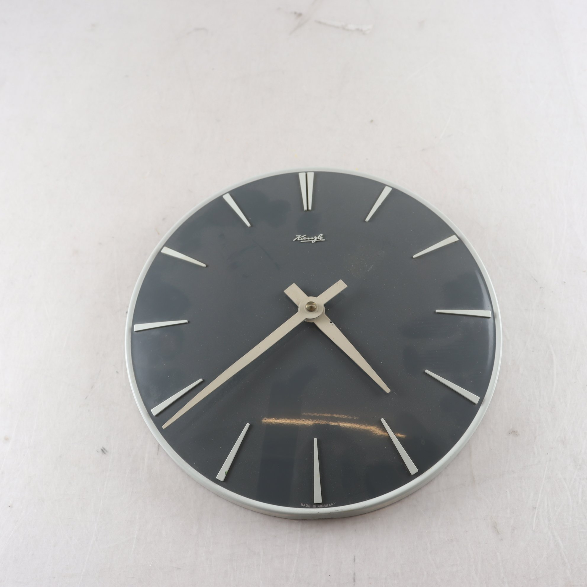 Väggklocka, Kienzle