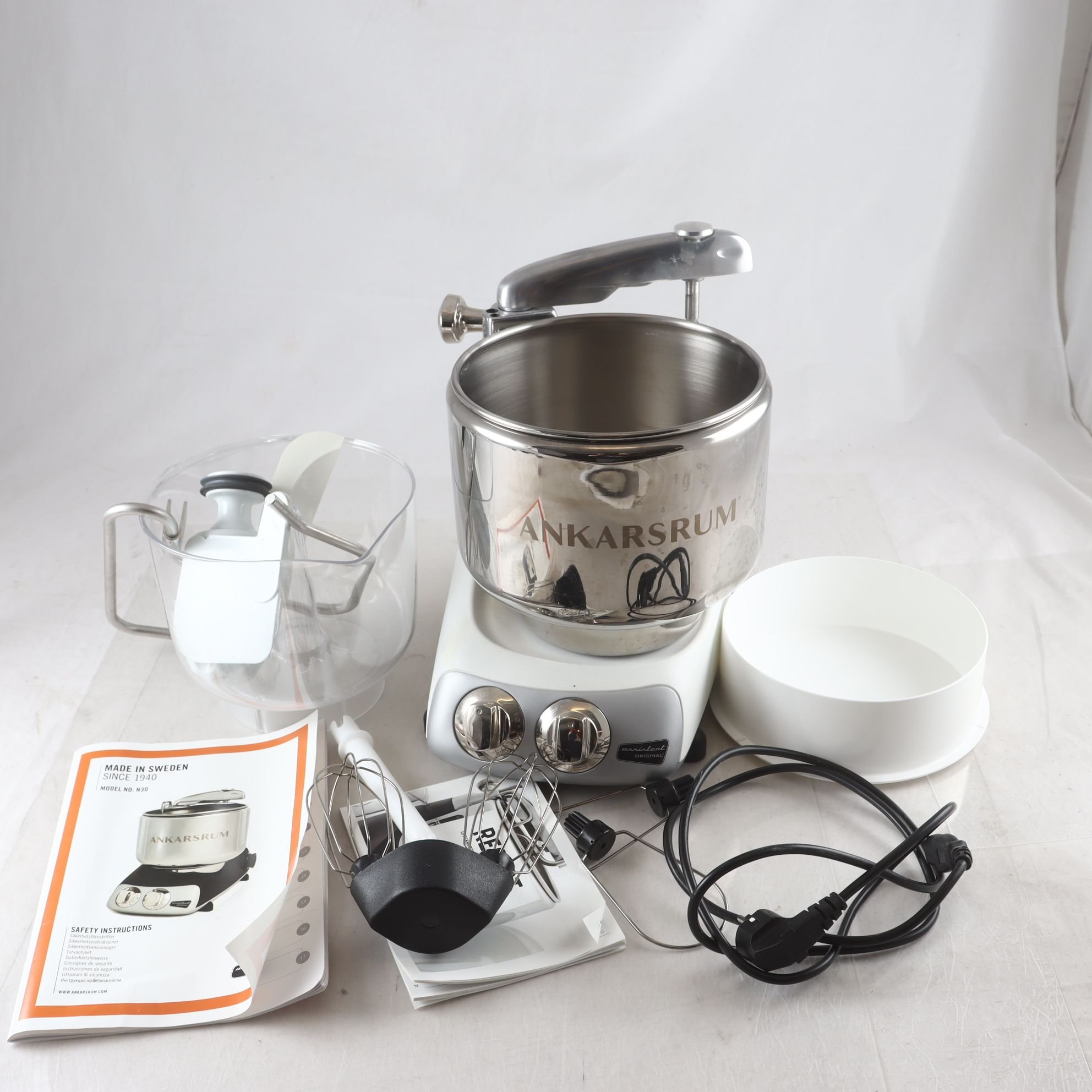 Köksmaskin, Ankarsrum, N30. Endast avhämtning.