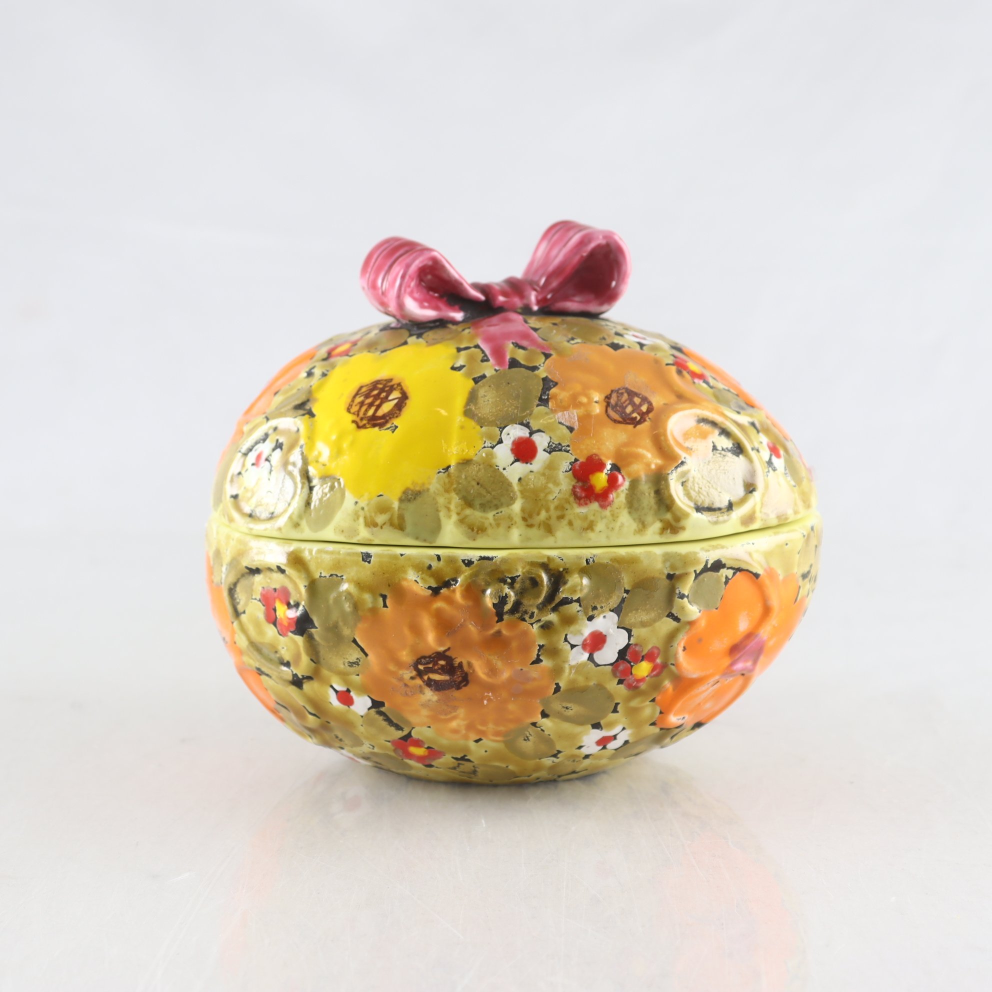 Påskägg, godisgömma, porslin, Italien