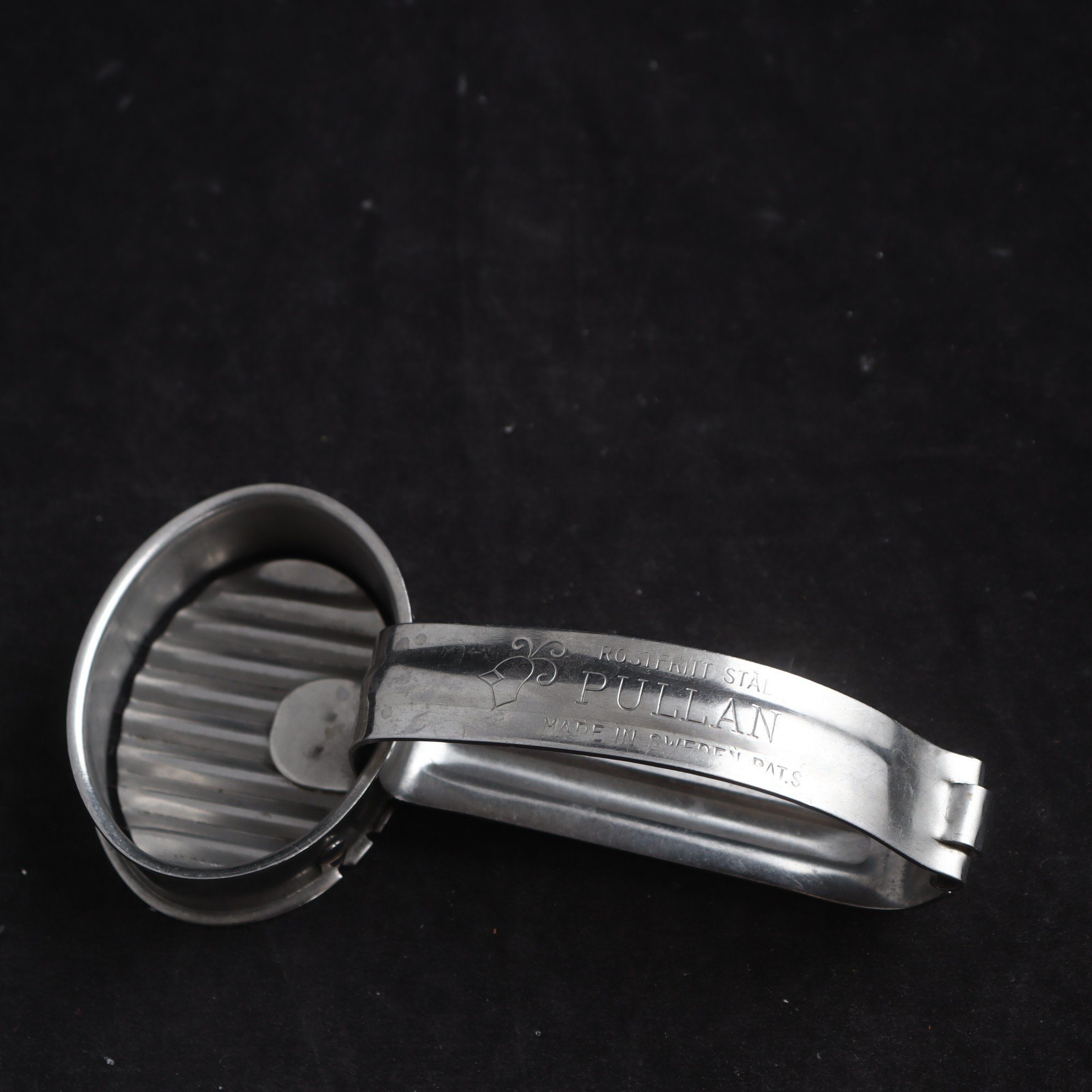 Äggskärare, rostfritt stål, ”Pullan”