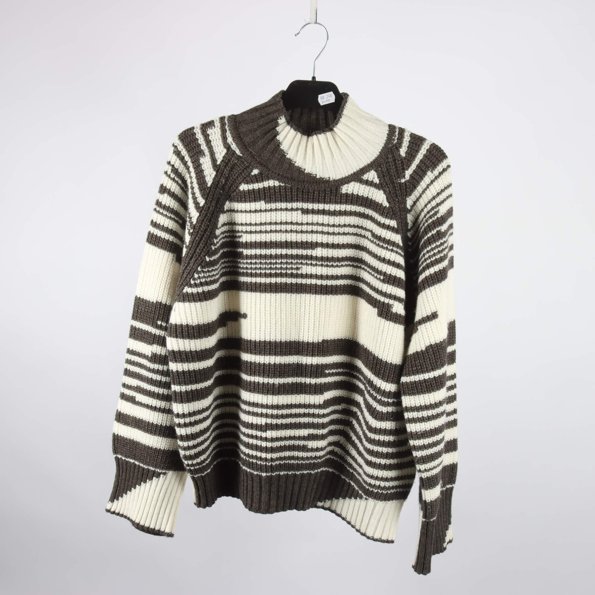 Stickad tröja, Leveté Room, stl. M