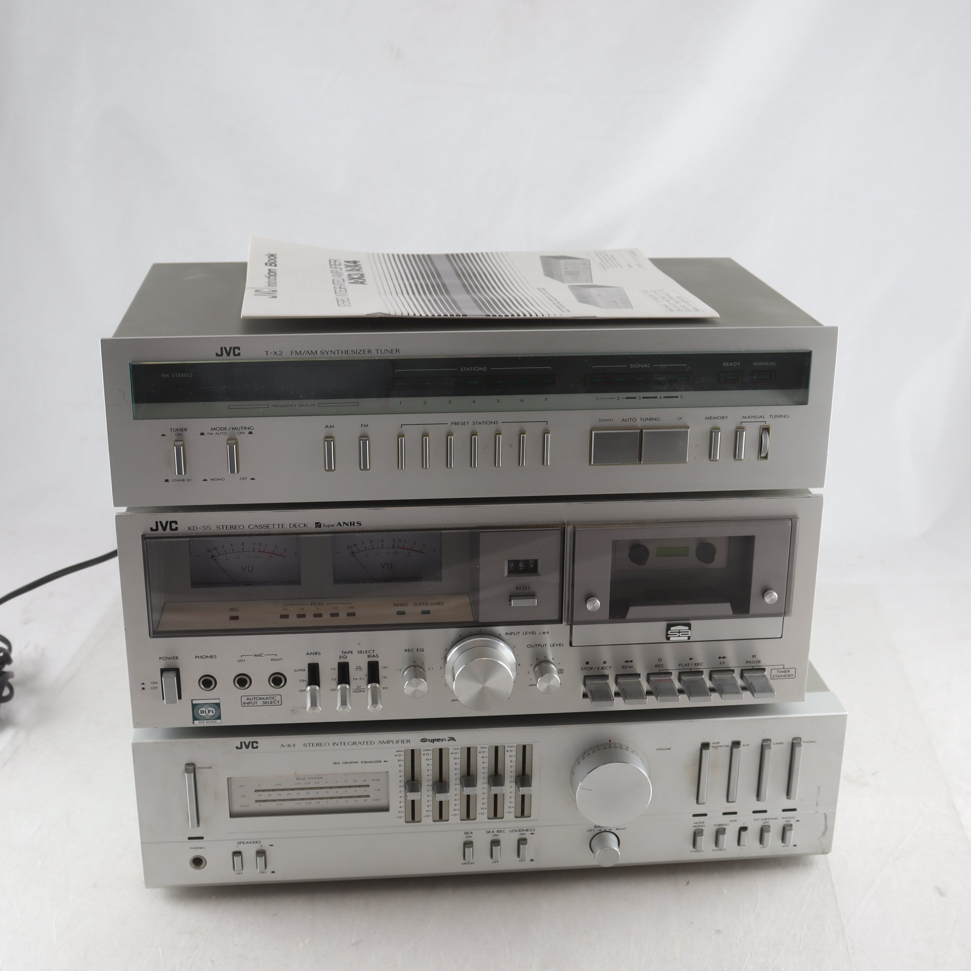 Stereodelar, JVC, 3 delar. Endast avhämtning.