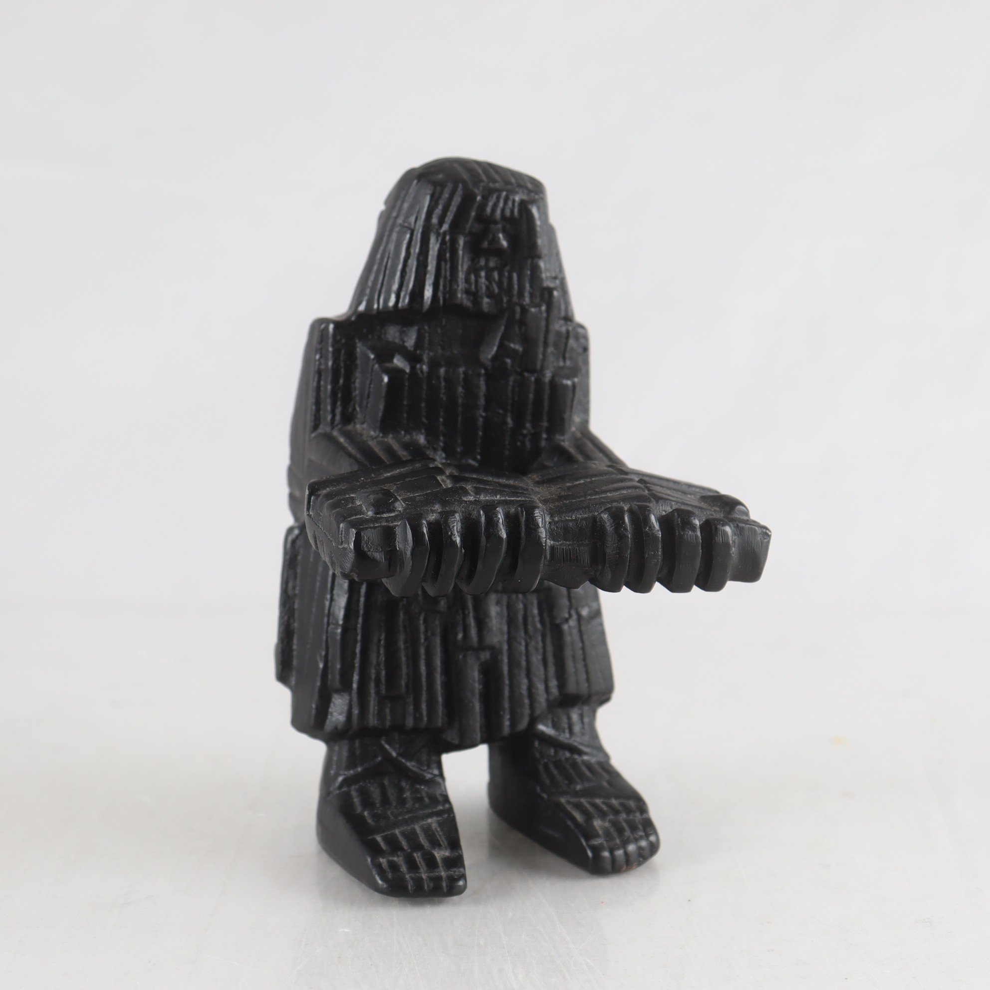 Skulptur, gjutjärn, Jätten Vist, Calle Örnemark. Samfraktas ej.