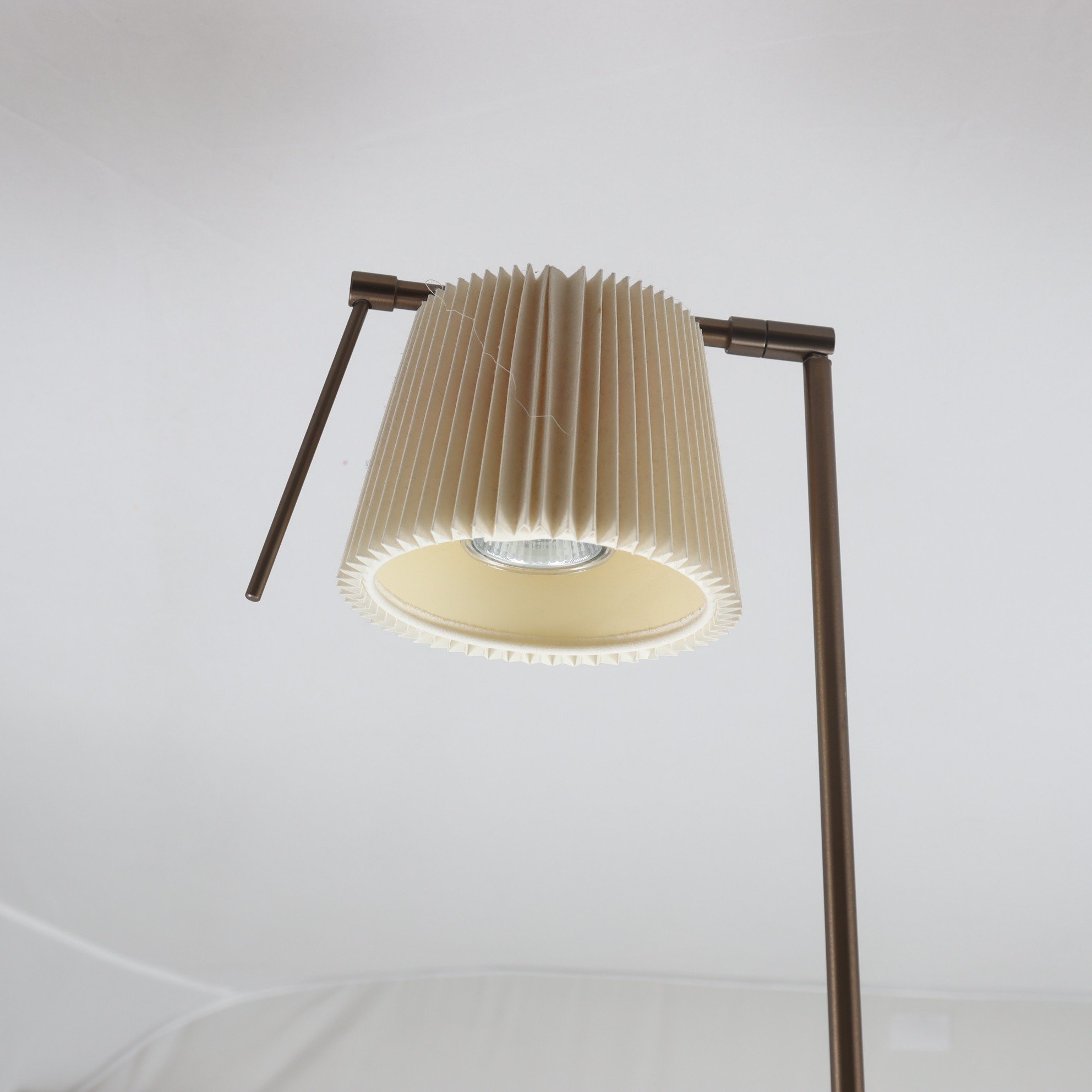 Golvlampa, Rotaliana, Italien. Defekt. Endast avhämtning.