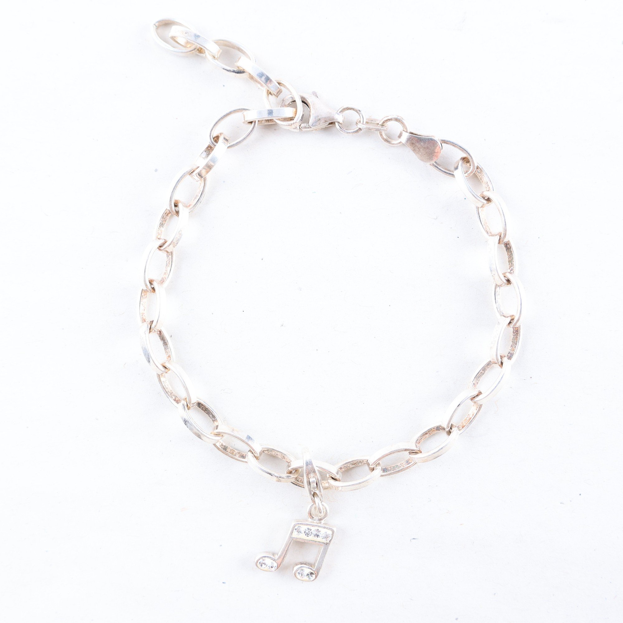 Armband, silver, berlock med sten, brv: 10.1g