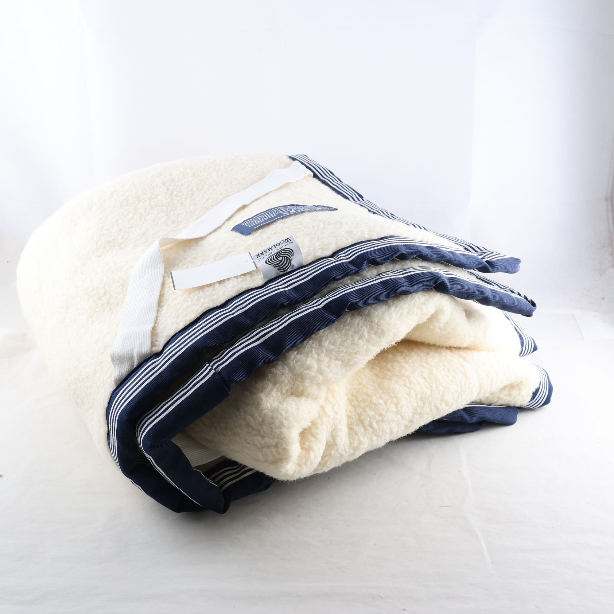 Bäddmadrass/ Cloudberry, offwhite, ull.