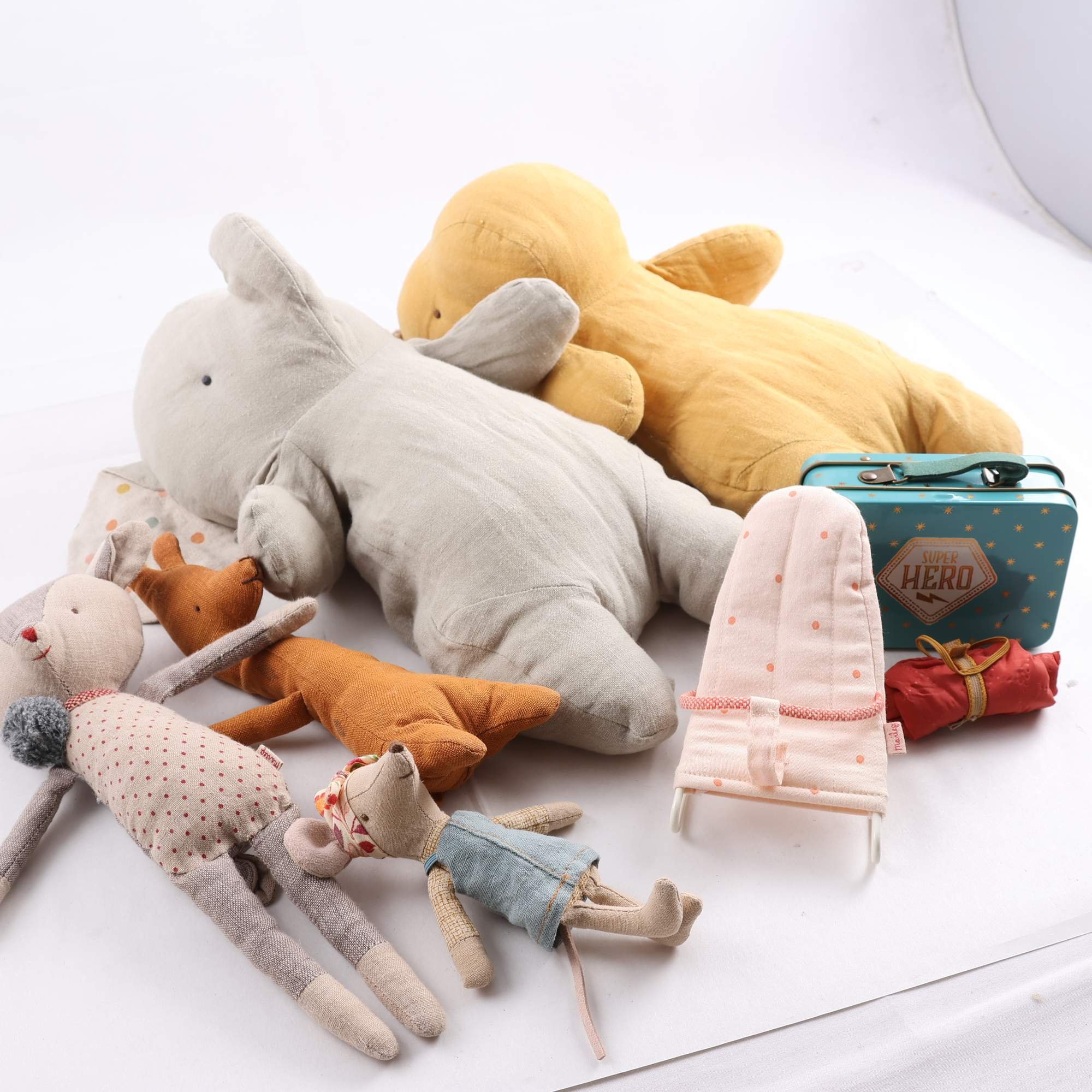 Mjukisdjur, Maileg, denmark,blandat med tillbehör.