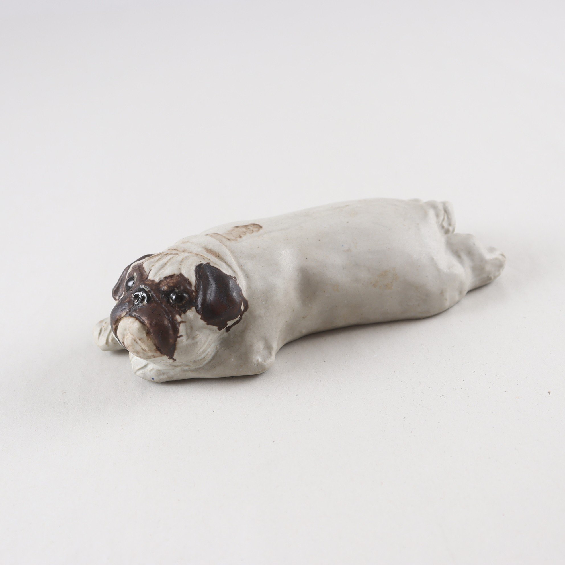 Figurin, Jie Gantofta, ”Mops”, Maria Ericon, stengods.