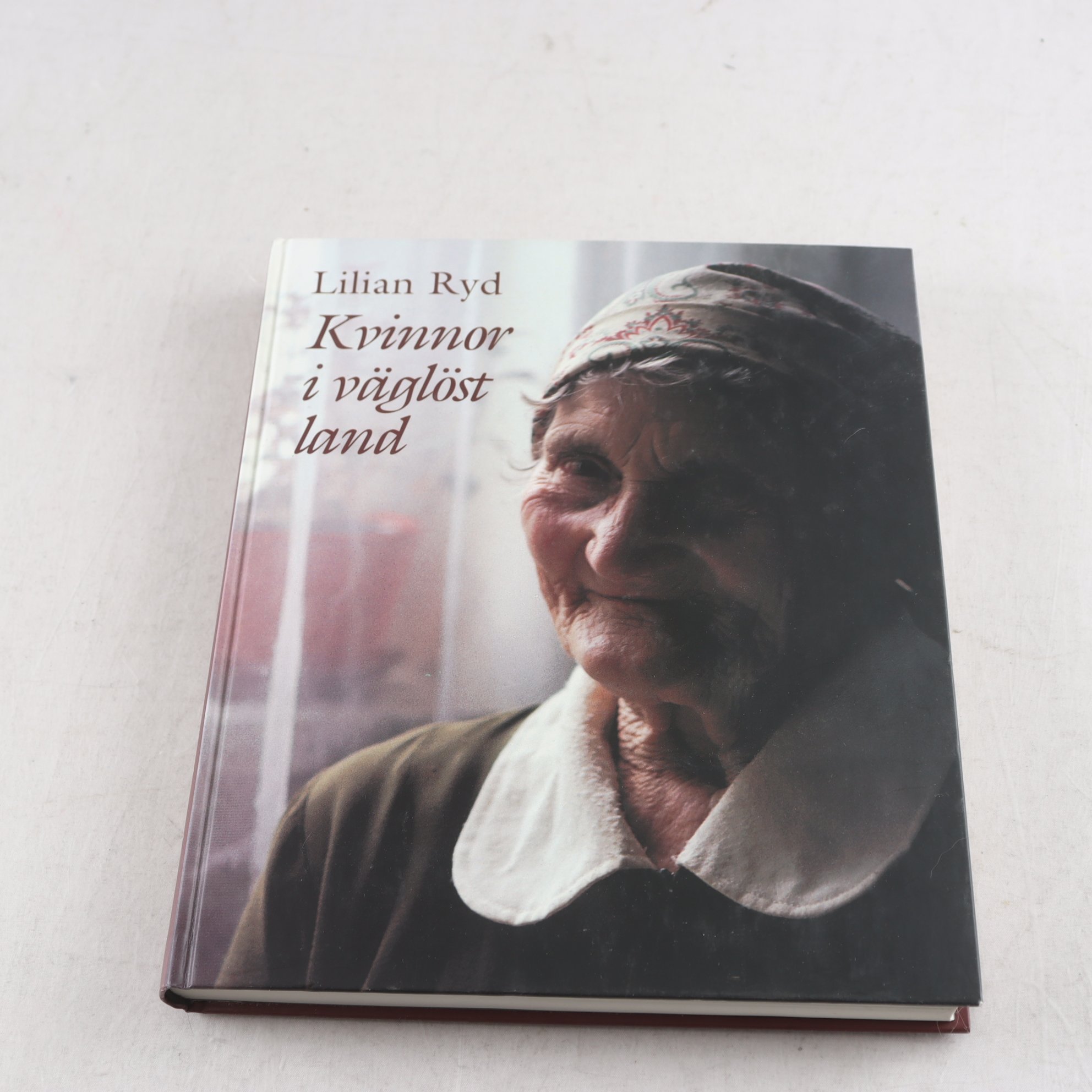 Kvinnor i väglöst land, Lilian Ryd