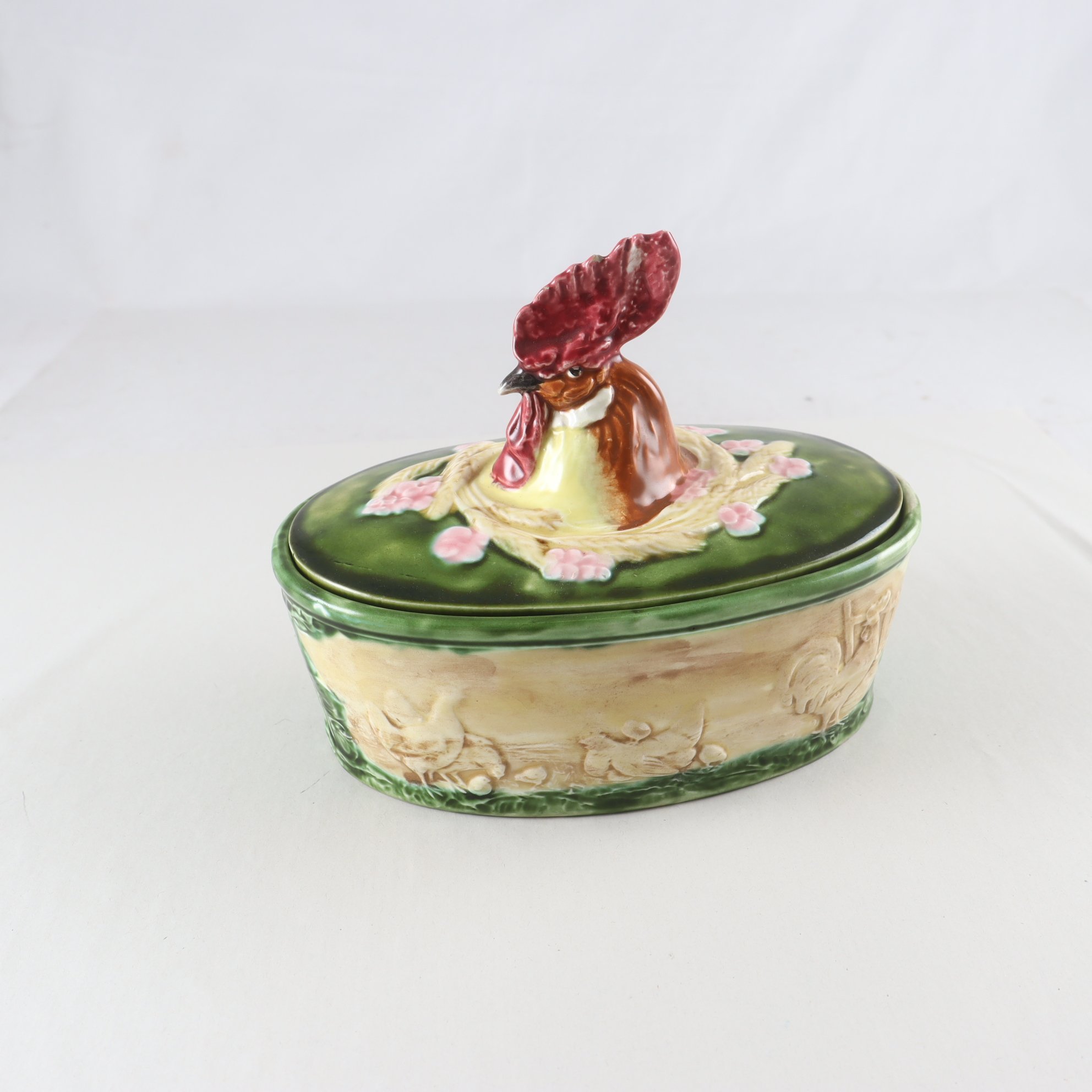 Äggkarott, Äggskål med lock, Majolika, Tupp. Samfraktas ej