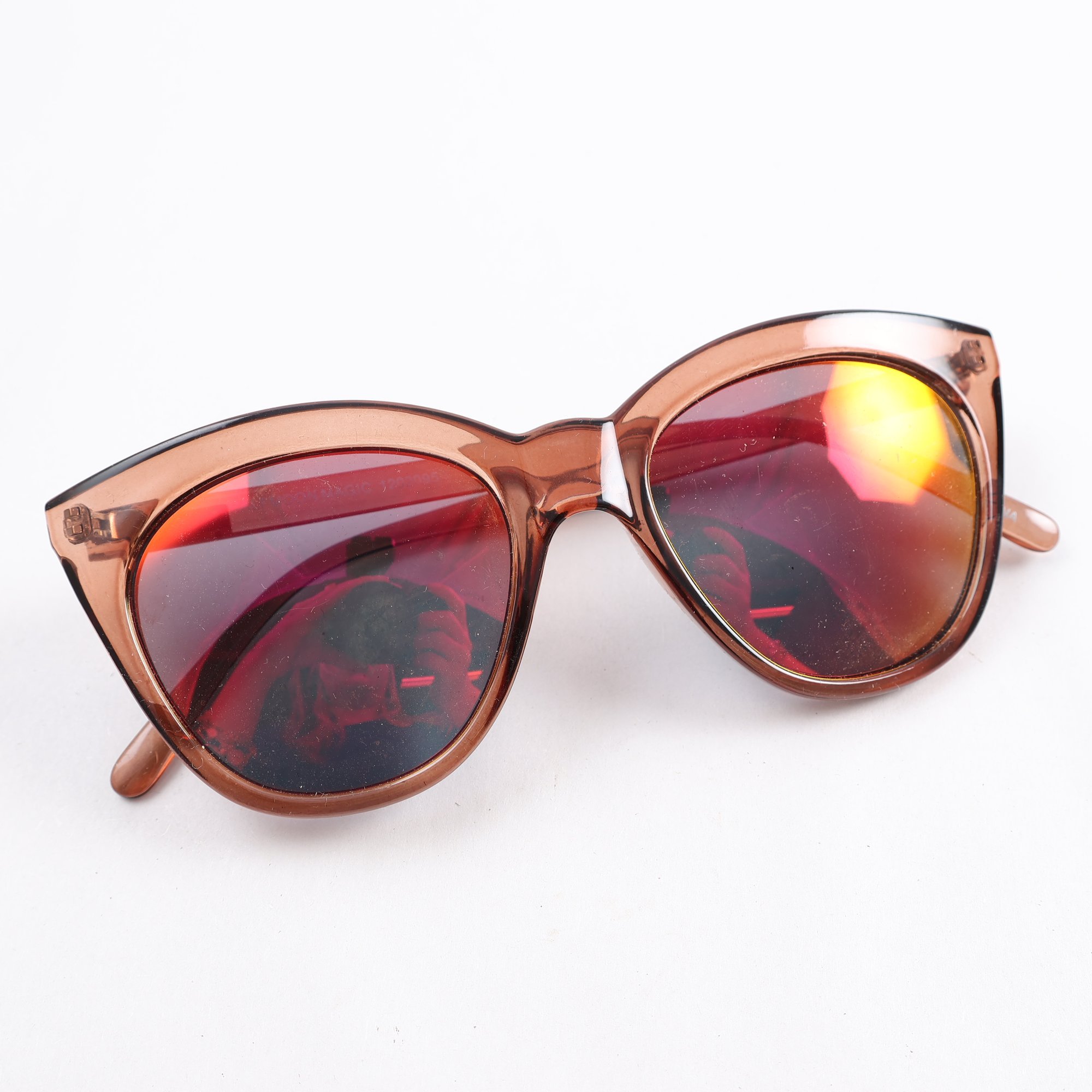 Solglasögon, Le Specs, halfmoon magic