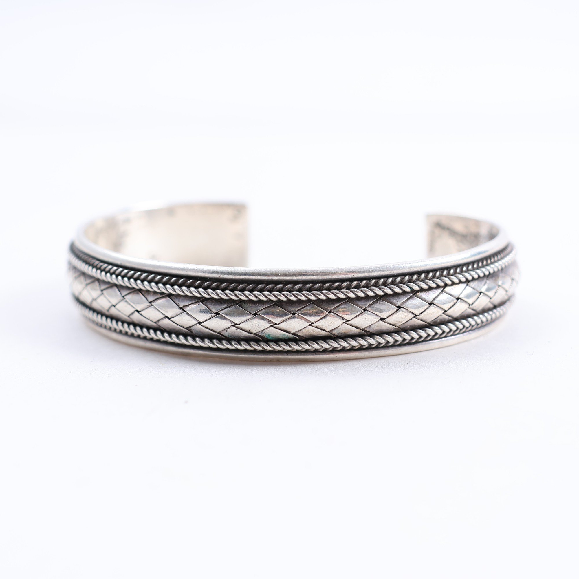 Armring, silver 925. Vikt: 29.7g