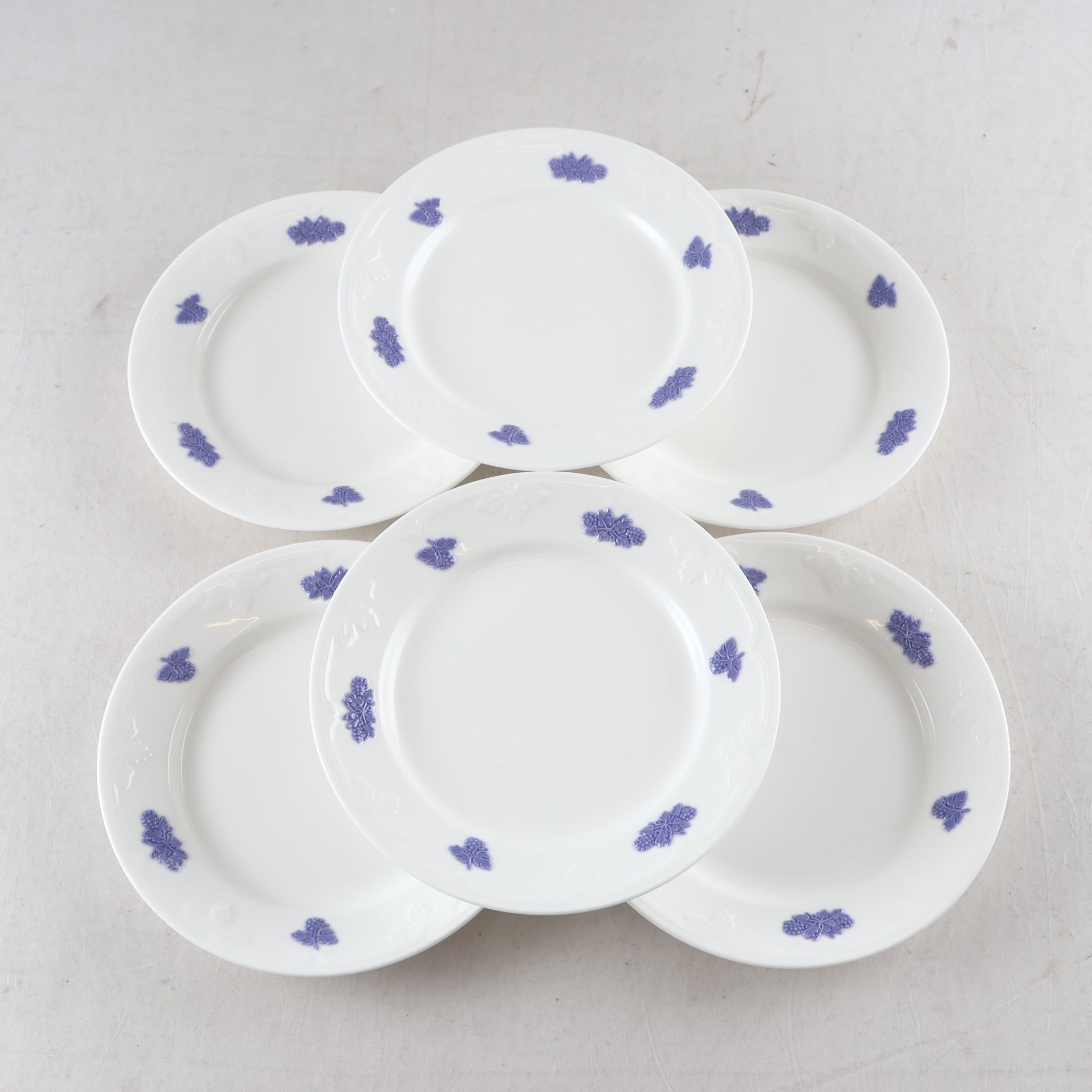 Assietter, Rörstrand, ”Blå Blom”, benporslin, 6 st. Samfraktas ej