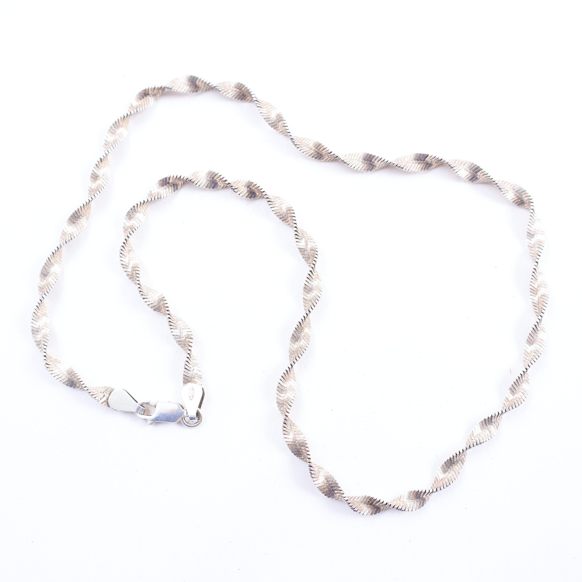 Halsband, silver, snurrat, vikt: 9.9g