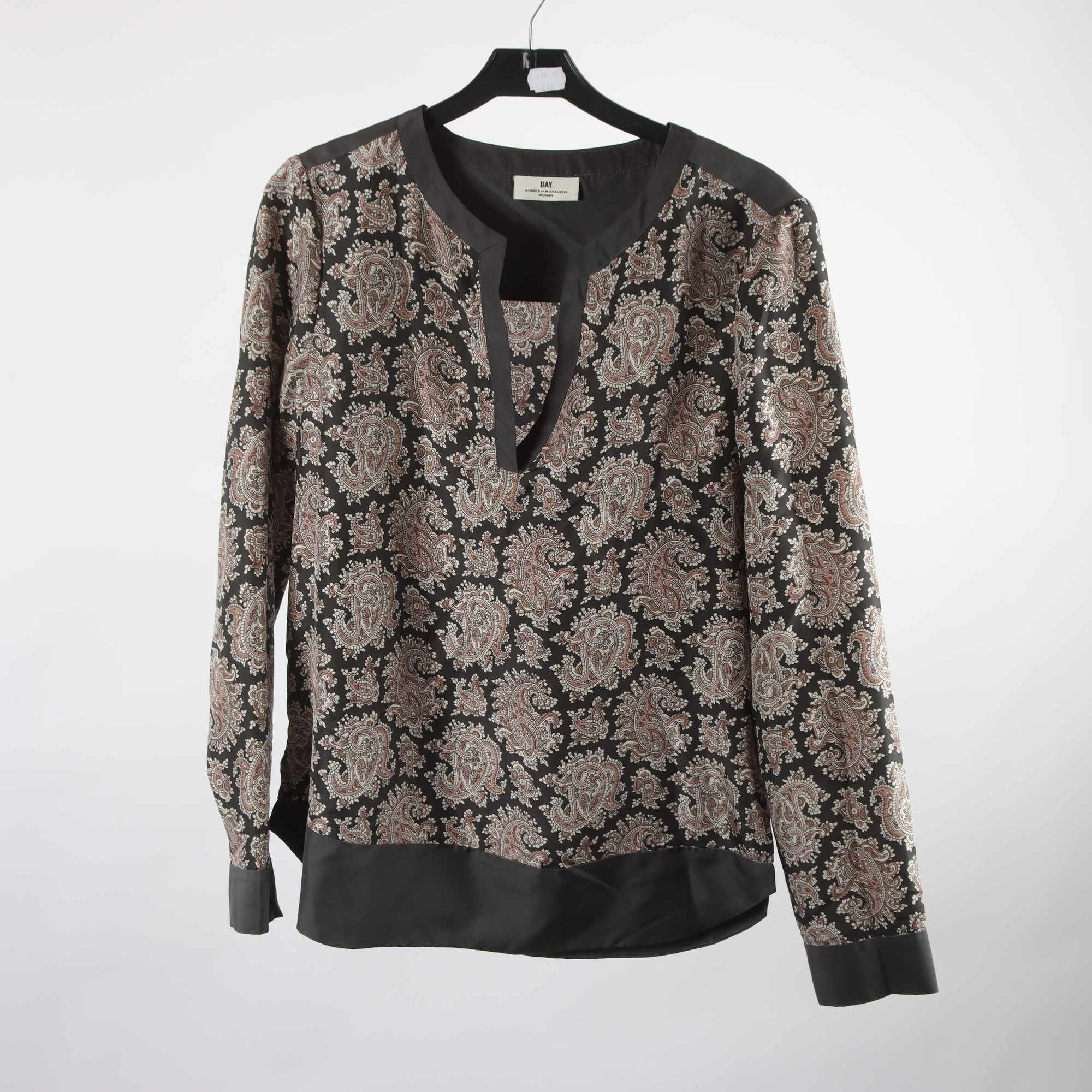 Blus, Day Birget et Mikkelsen, grå, 100% silke, stl. 34.