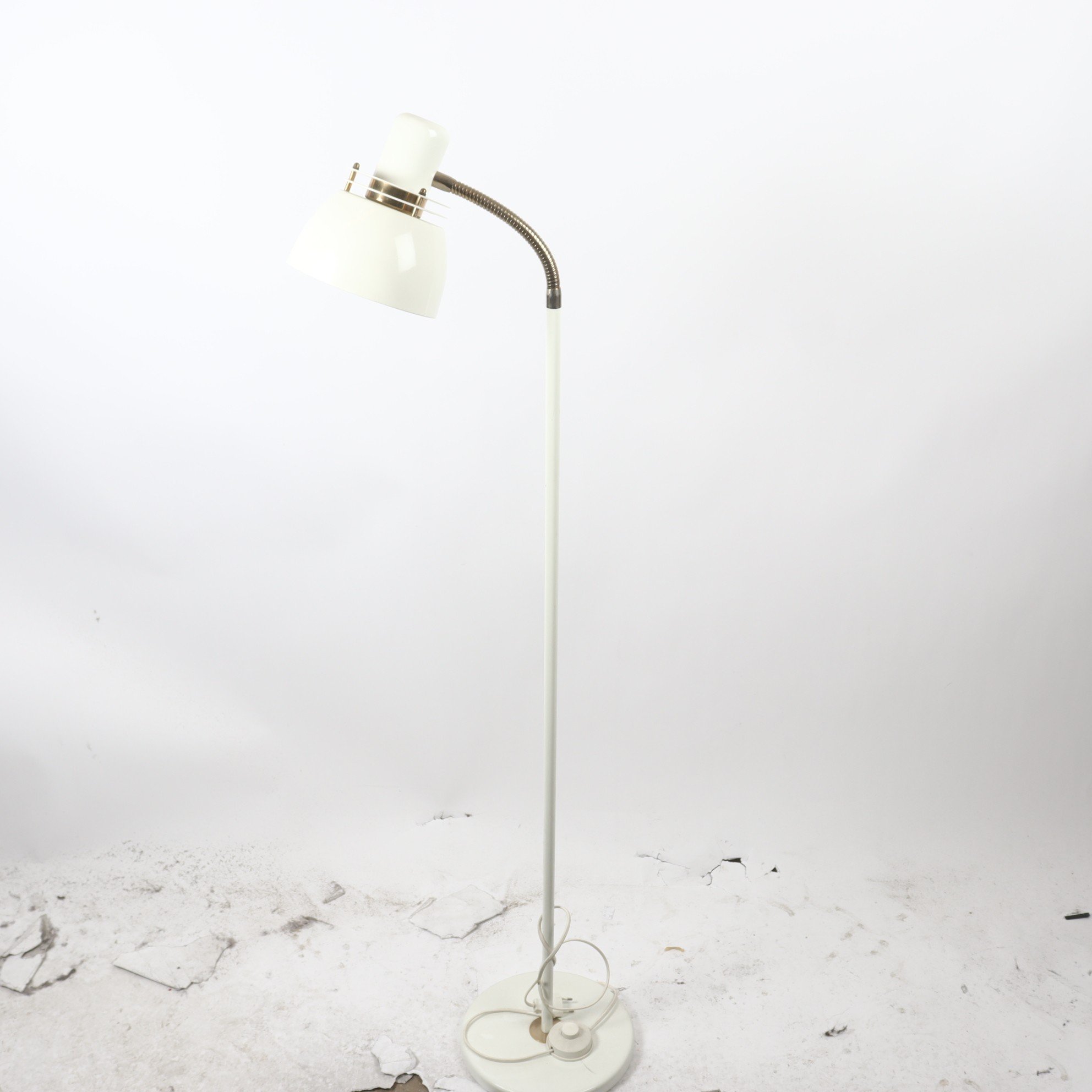 Golvlampa, Belid. Endast avhämtning.