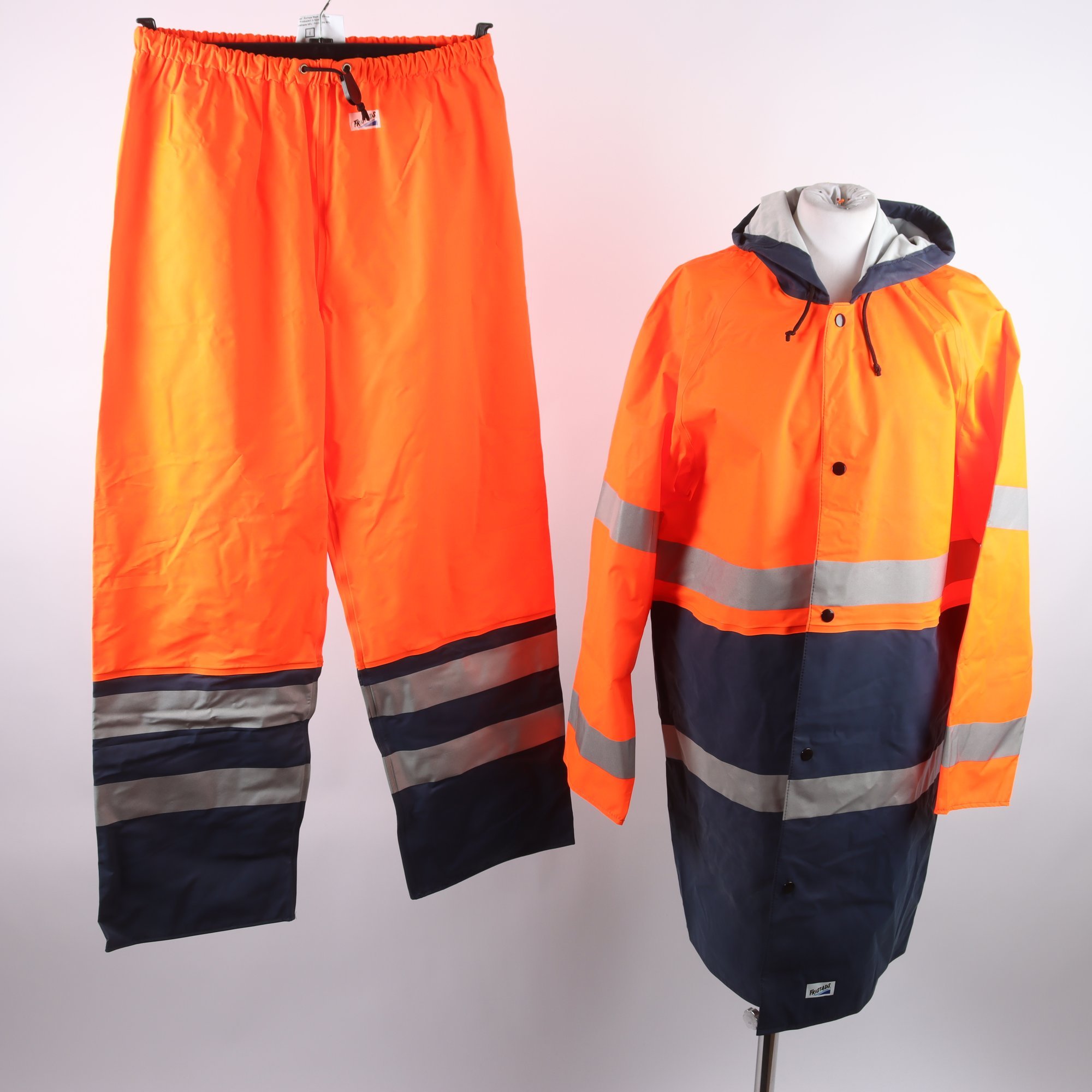 Regnställ, Fristads, Stl.S