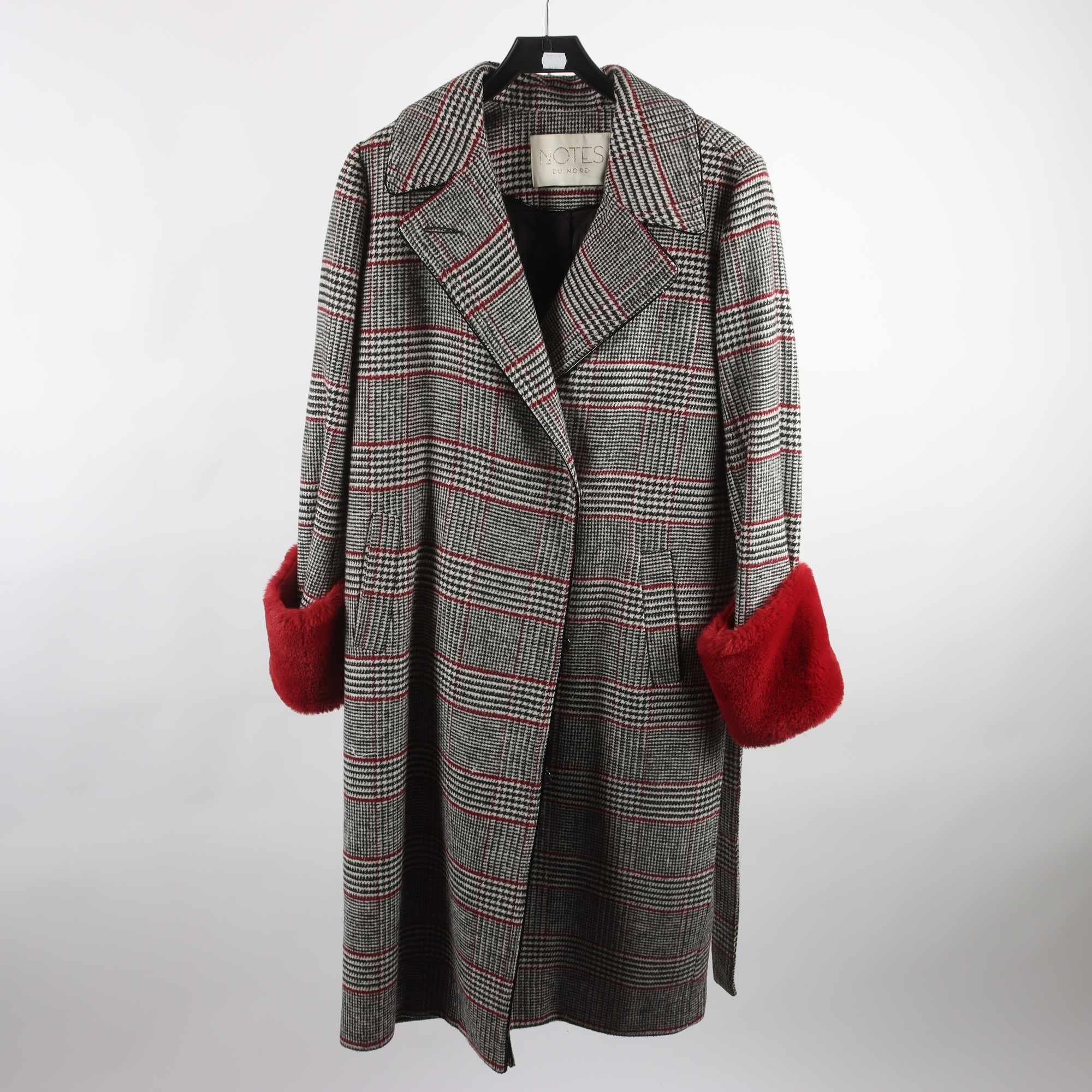 Kappa, Notes du Nord, rutig, svart, vinröd, ullmix, stl. 36.