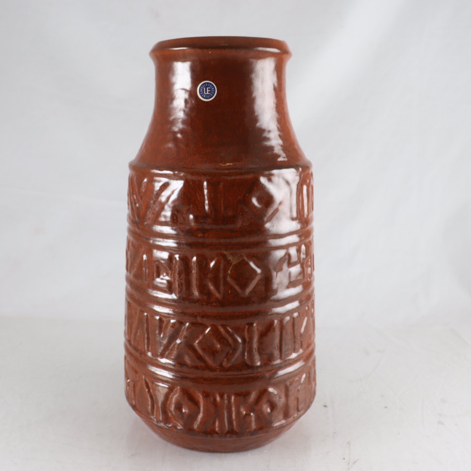 Golvvas, Runa, Gunnar Nylund, Upsala Ekeby, 1960/70-tal. Samfraktas ej.