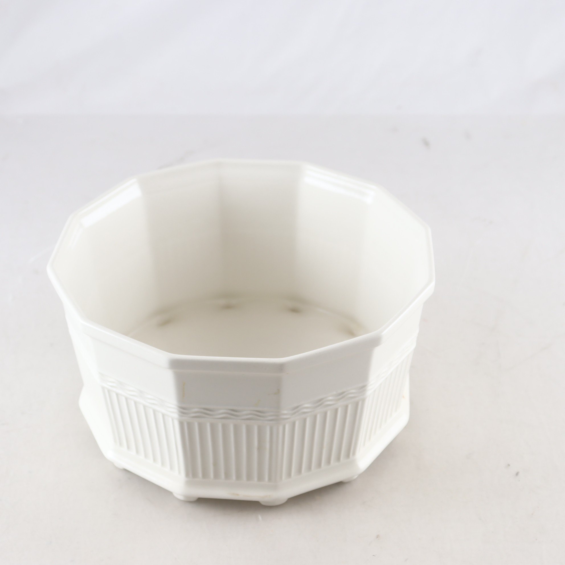 Ytterfoder, Prins Eugens Waldemarsudde, Rörstrand. Samfraktas ej.