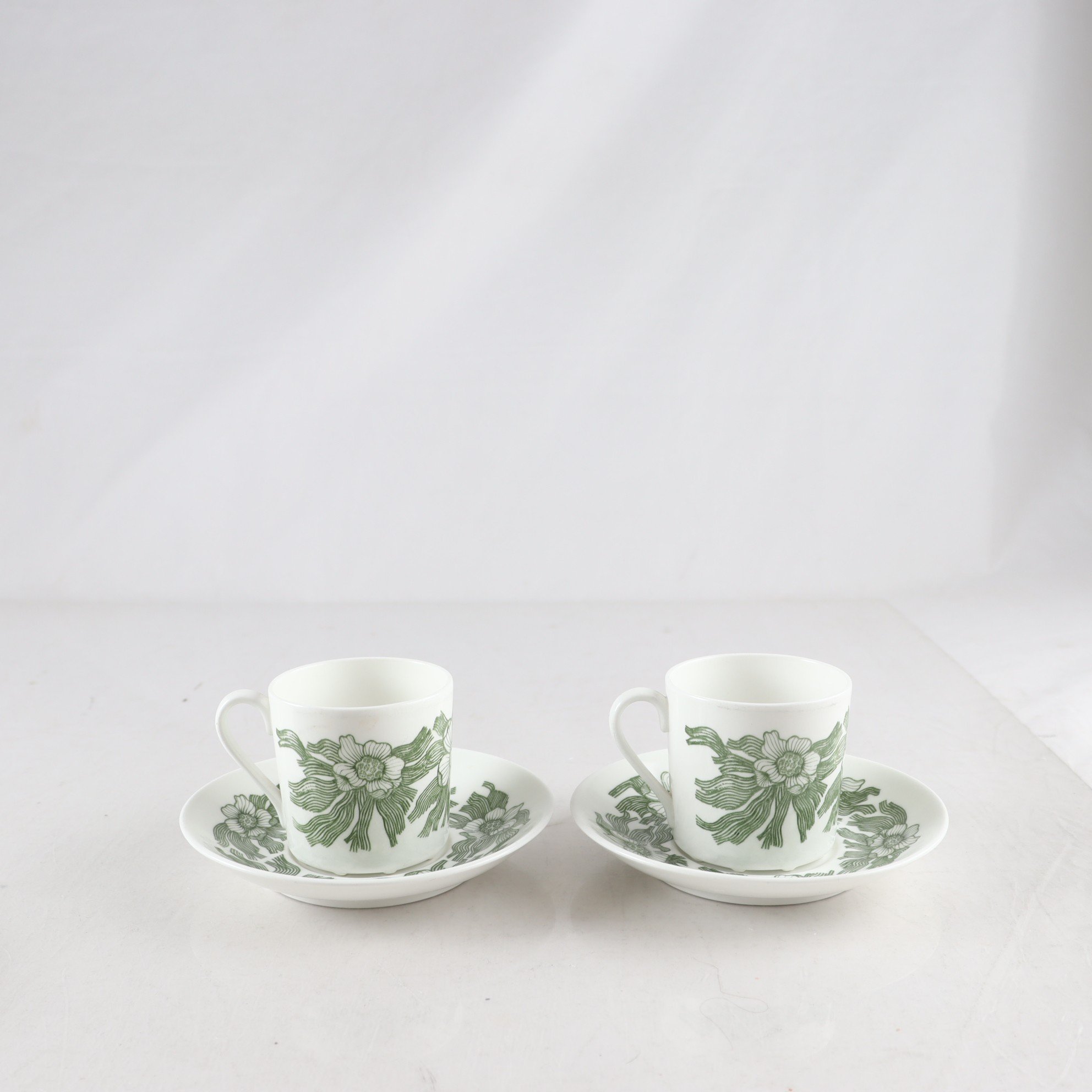 Koppar på fat, ”Paulin”, Paul Hoff, Gustavsberg, 2 st