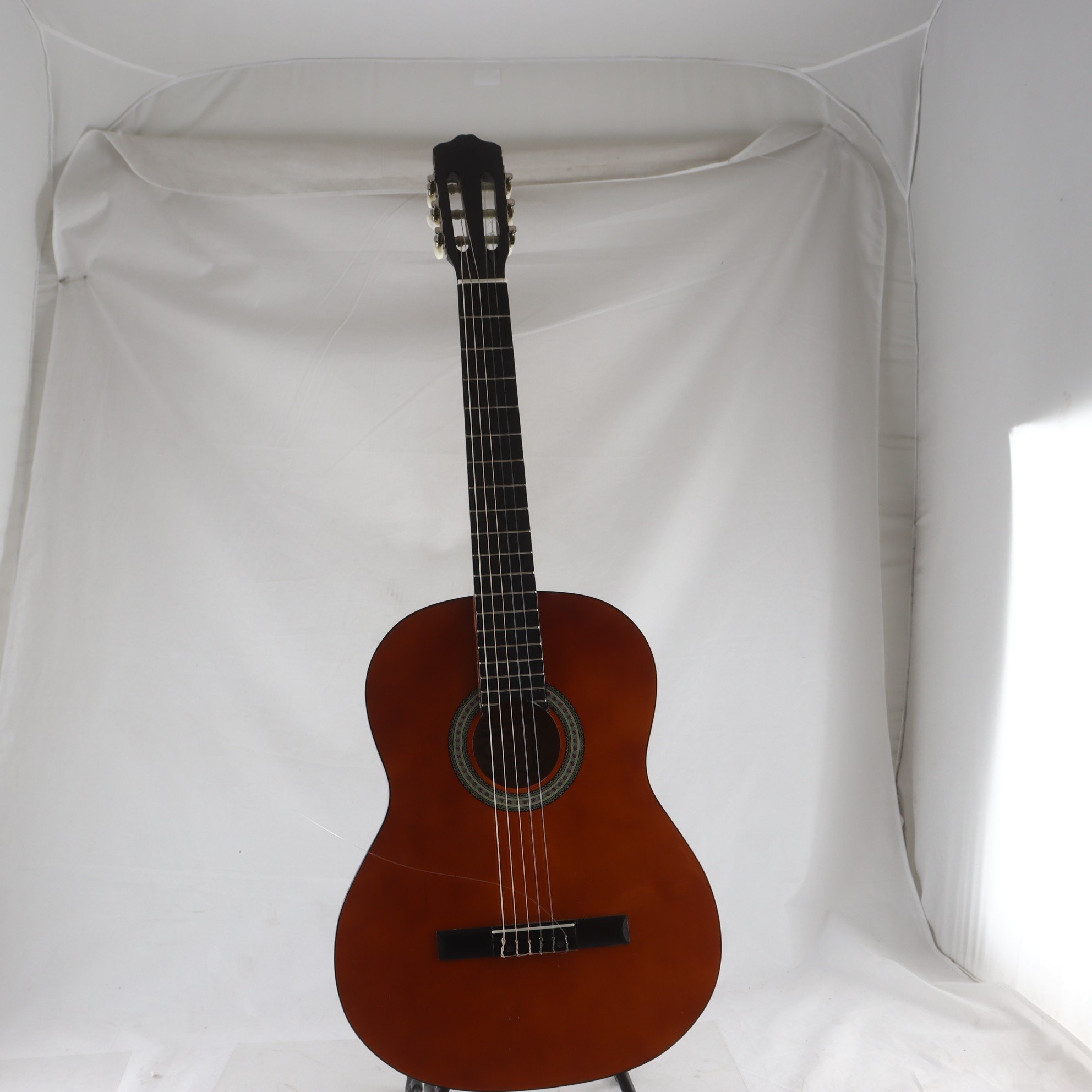 Akustisk gitarr, Sheffield. Endast avhämtning.