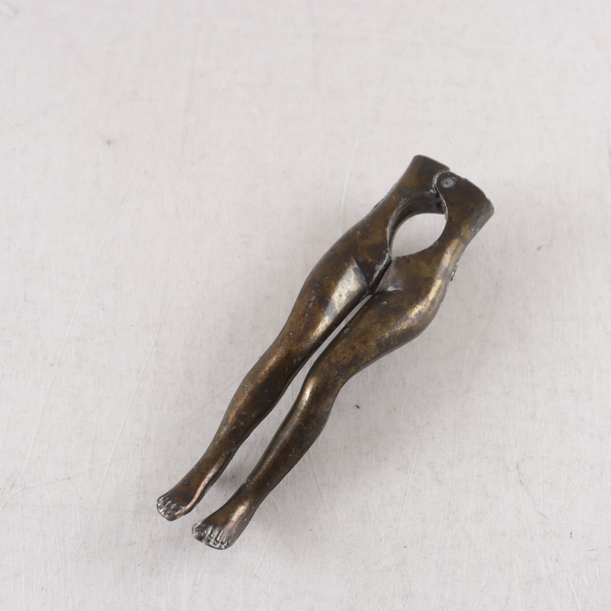 Nötknäppare, metall