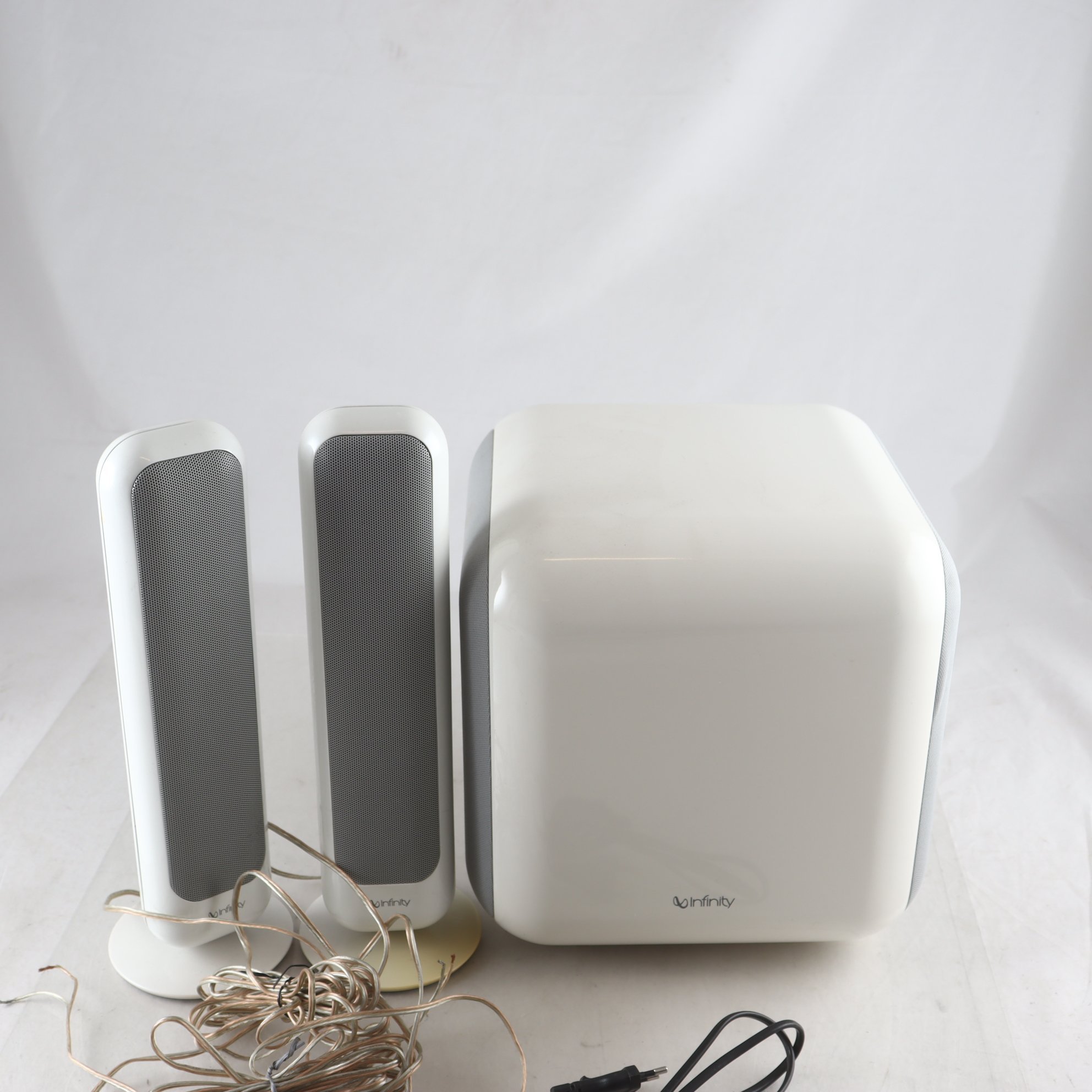 Högtalarset, Infinity. Endast avhämtning.