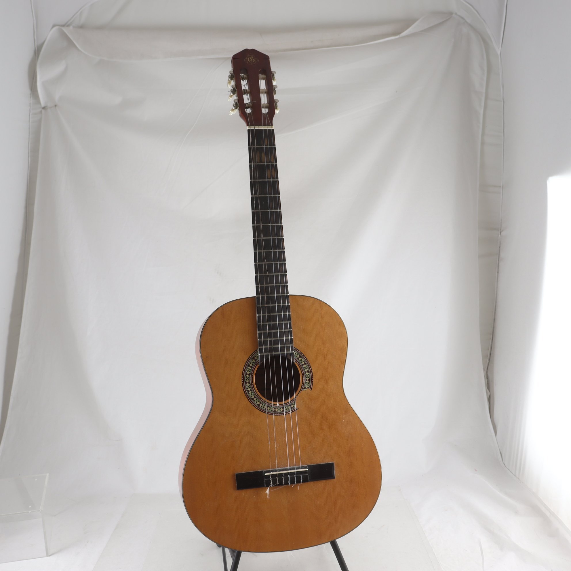 Akustisk, gitarr, Angelina. Endast avhämtning.