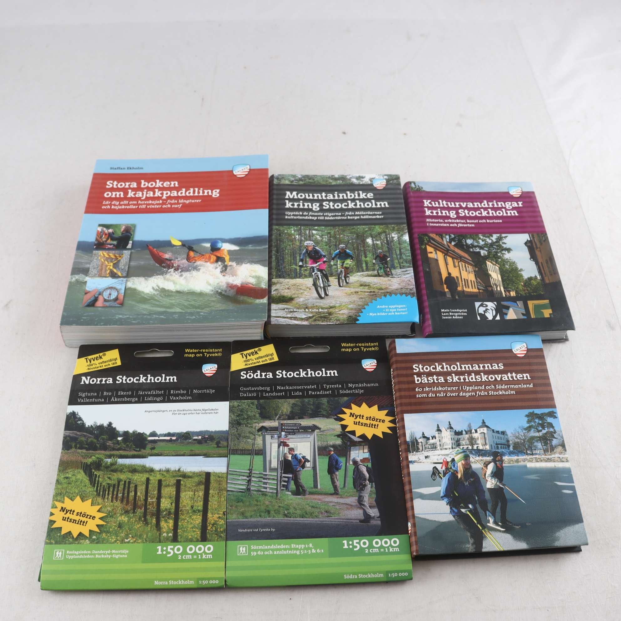 Friluftslitteratur från Calazo, paket med 4 böcker och 2 kartor