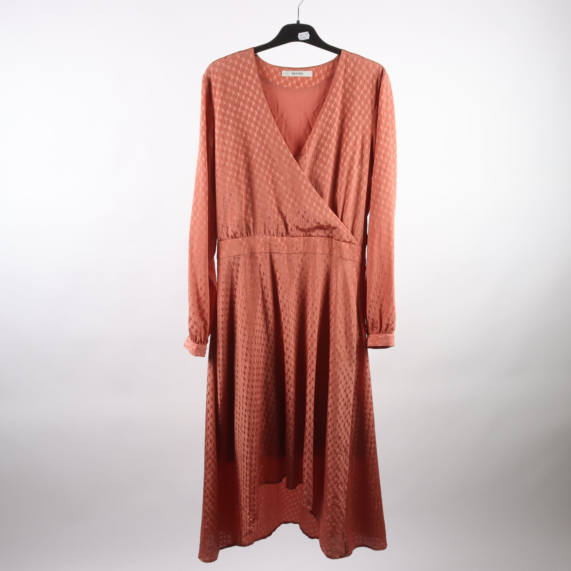 Klänning, Gestuz, stl. 40