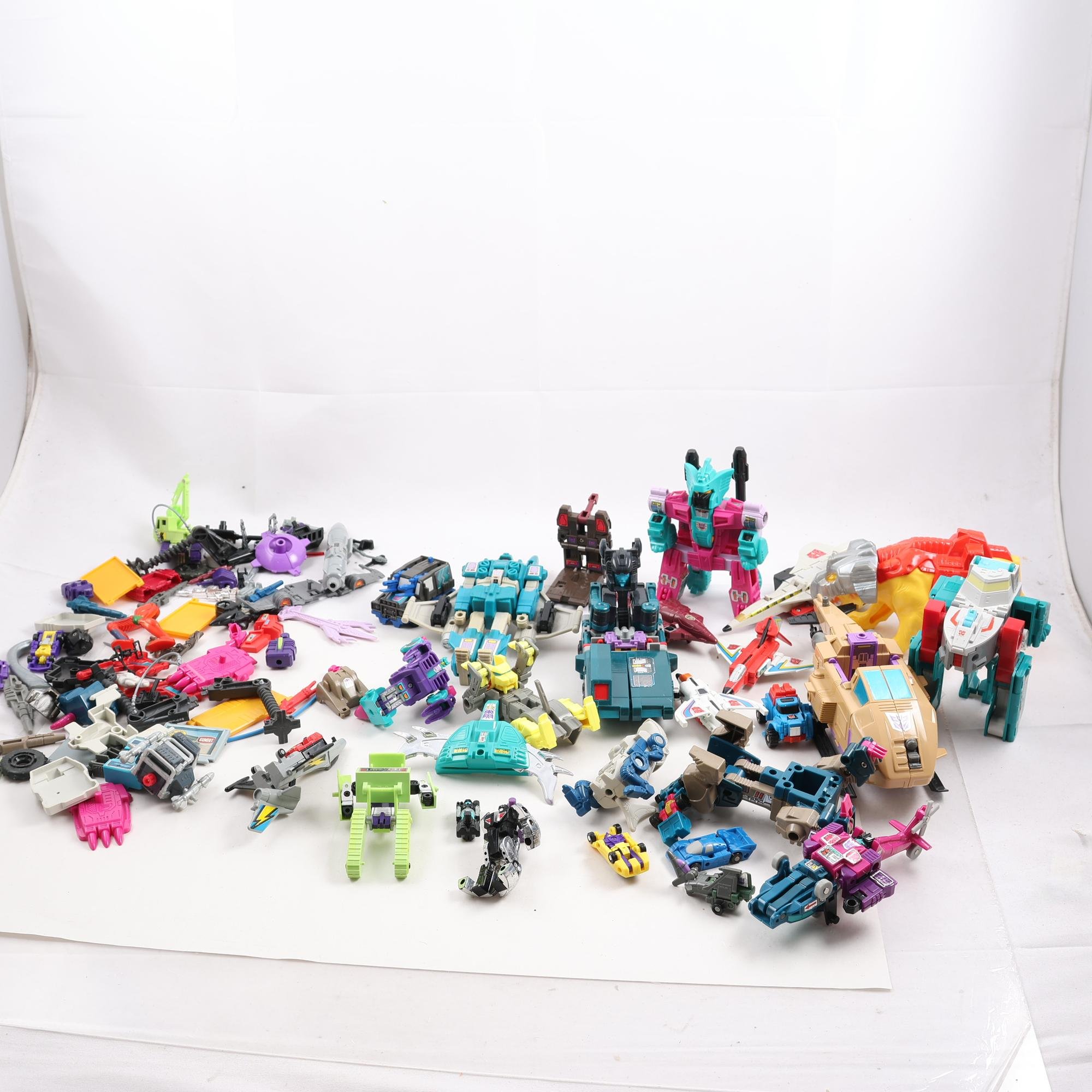 Robotar, Transformers, blandat parti, fr 70/80 talet. Samfraktas ej.