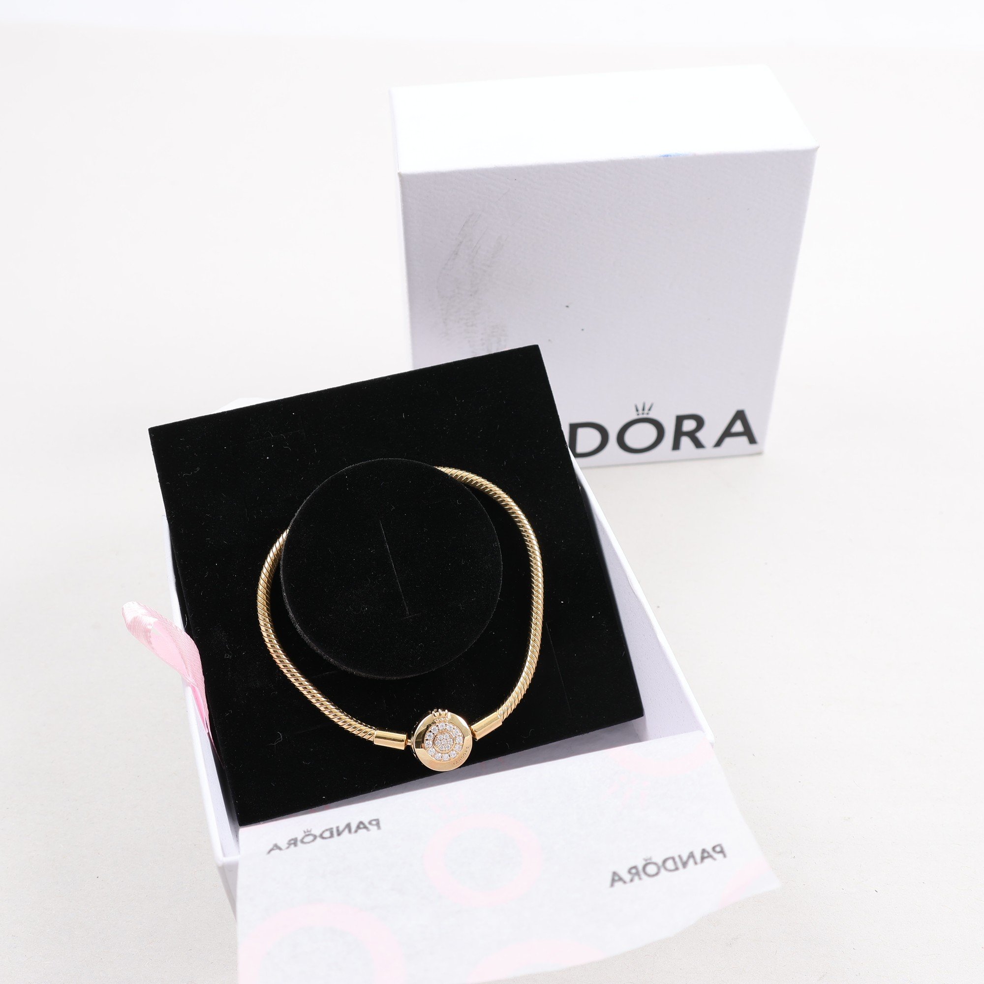 Armband, guldpläterad metall, stenar, Pandora Moments Crown O