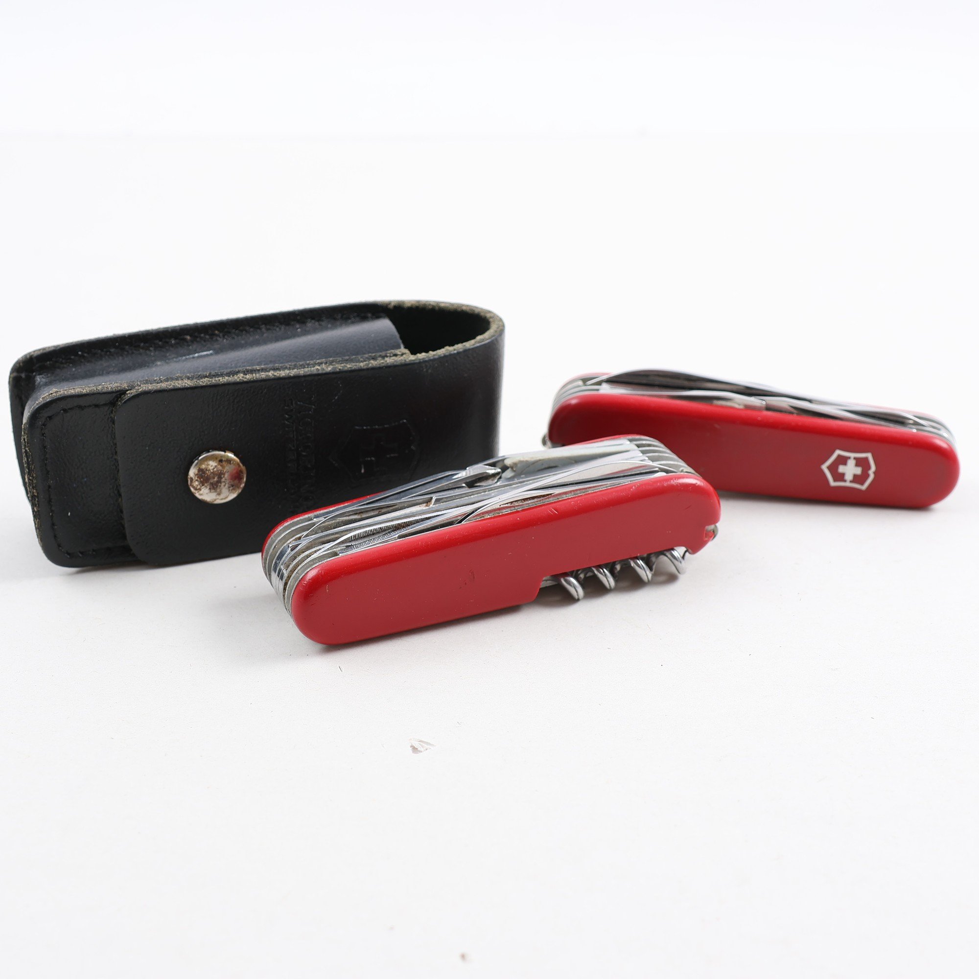 Fällknivar, Victorinox, 2st, retro.