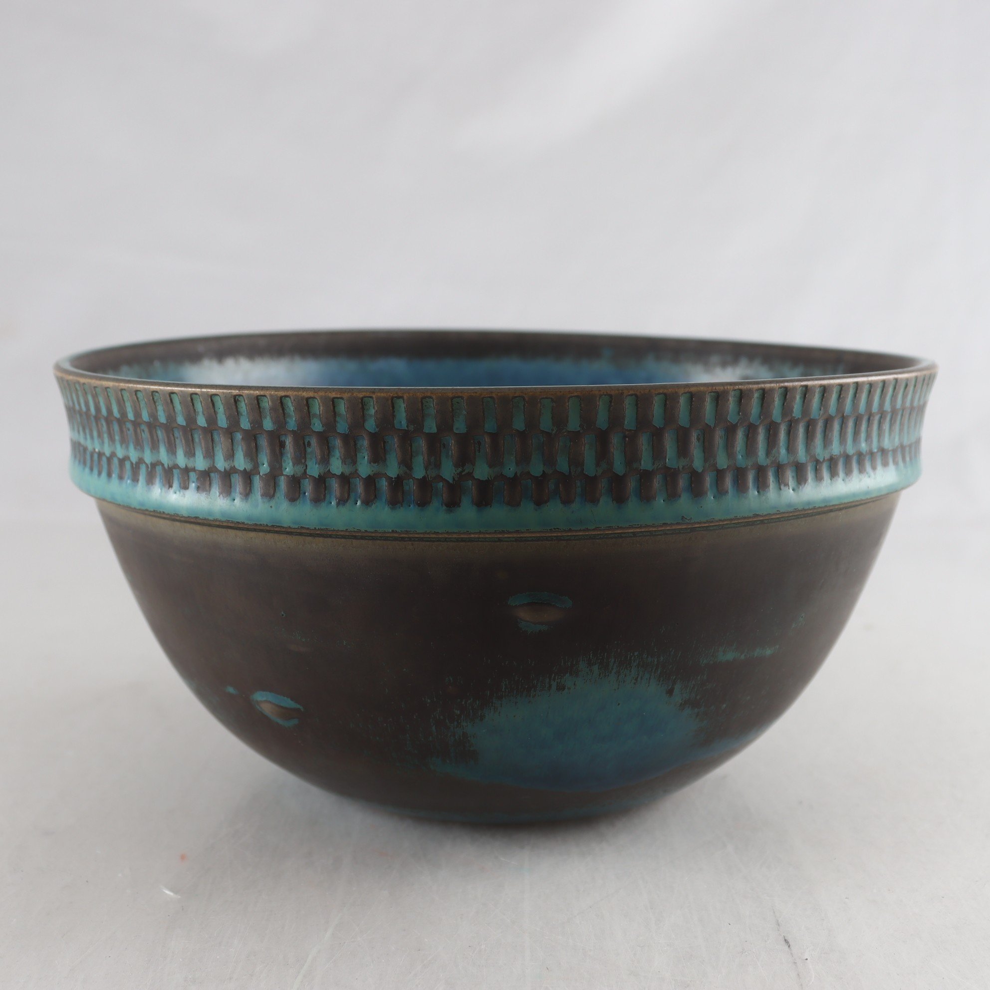 Skål, stengods, Stig Lindberg, Gustavsberg. Samfraktas ej.