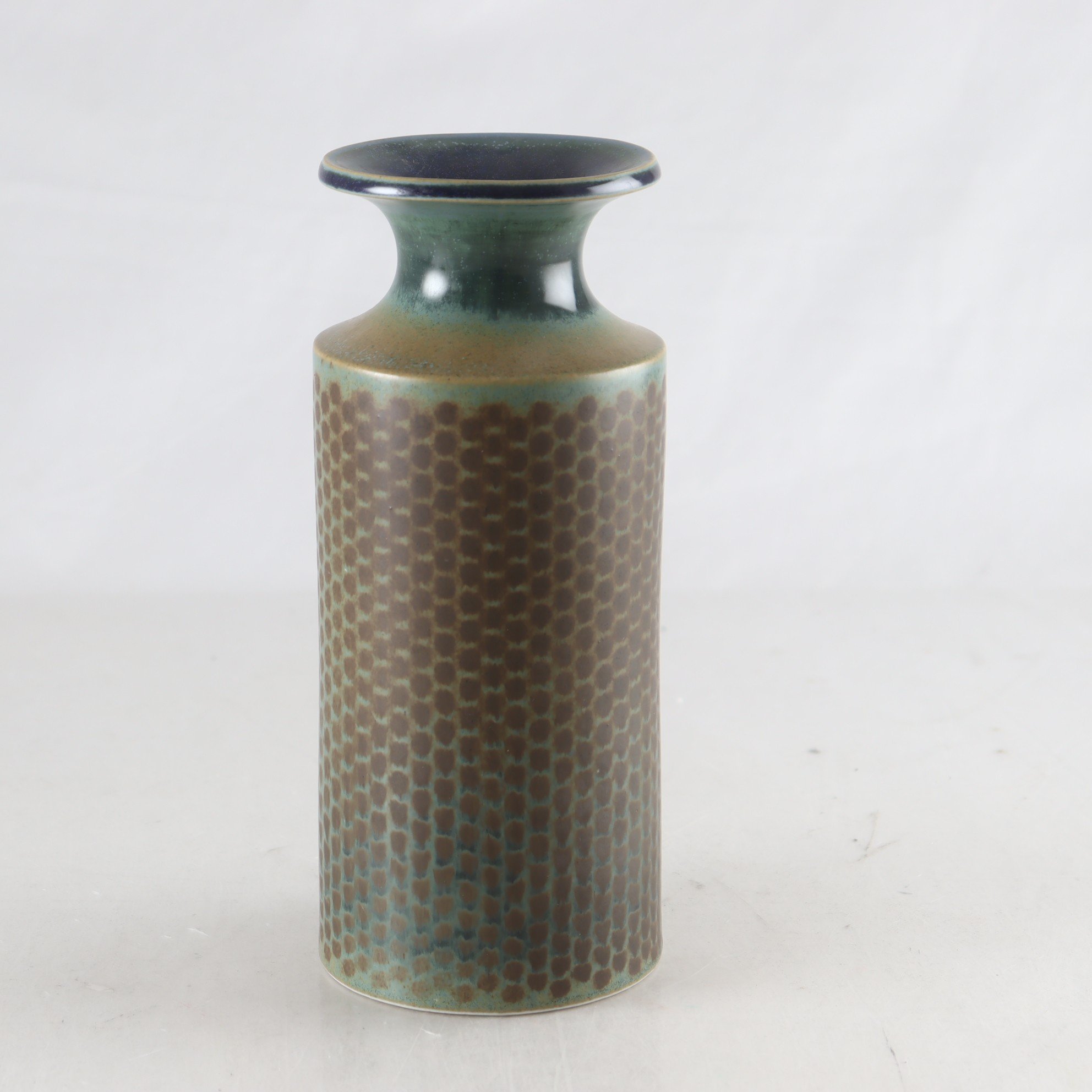 Vas, stengods, Stig Lindberg, Gustavsberg. Samfraktas ej.