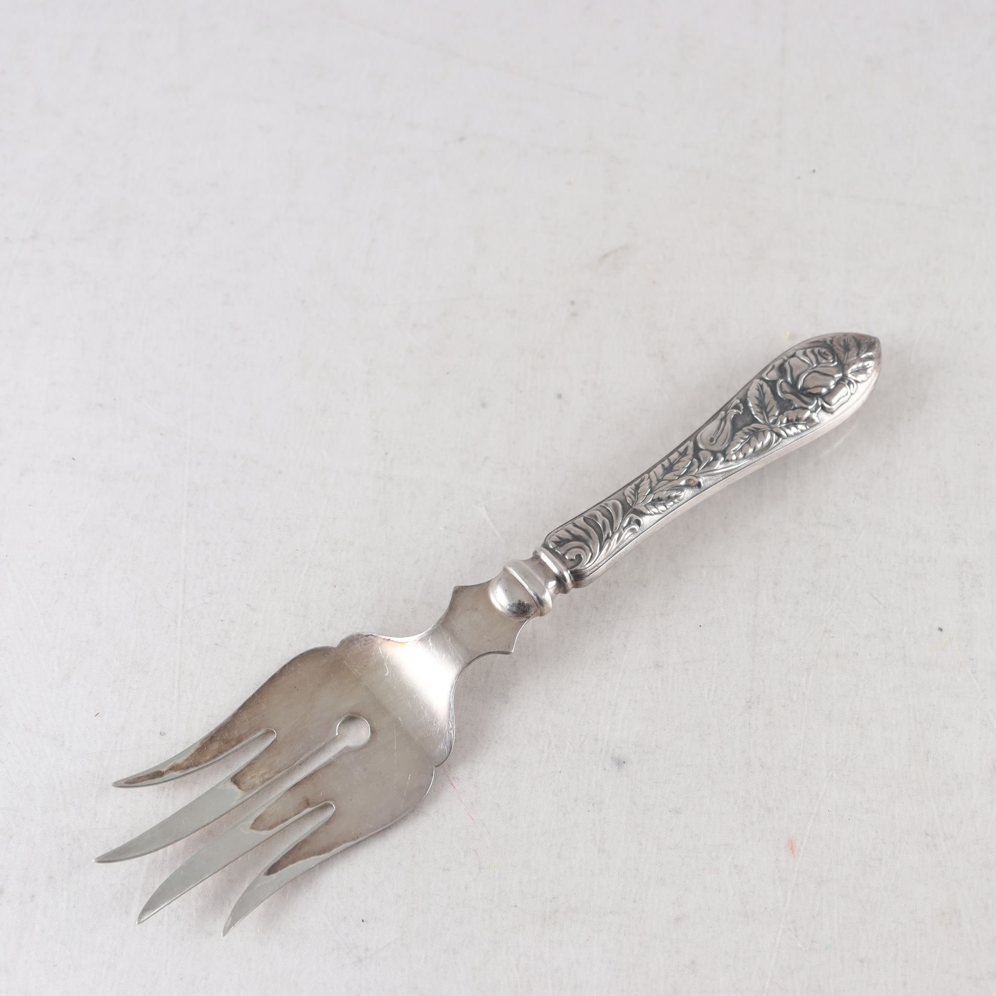 Serveringsgaffel, silver, Auran Kultaseppä, Oy, Åbo, 1957