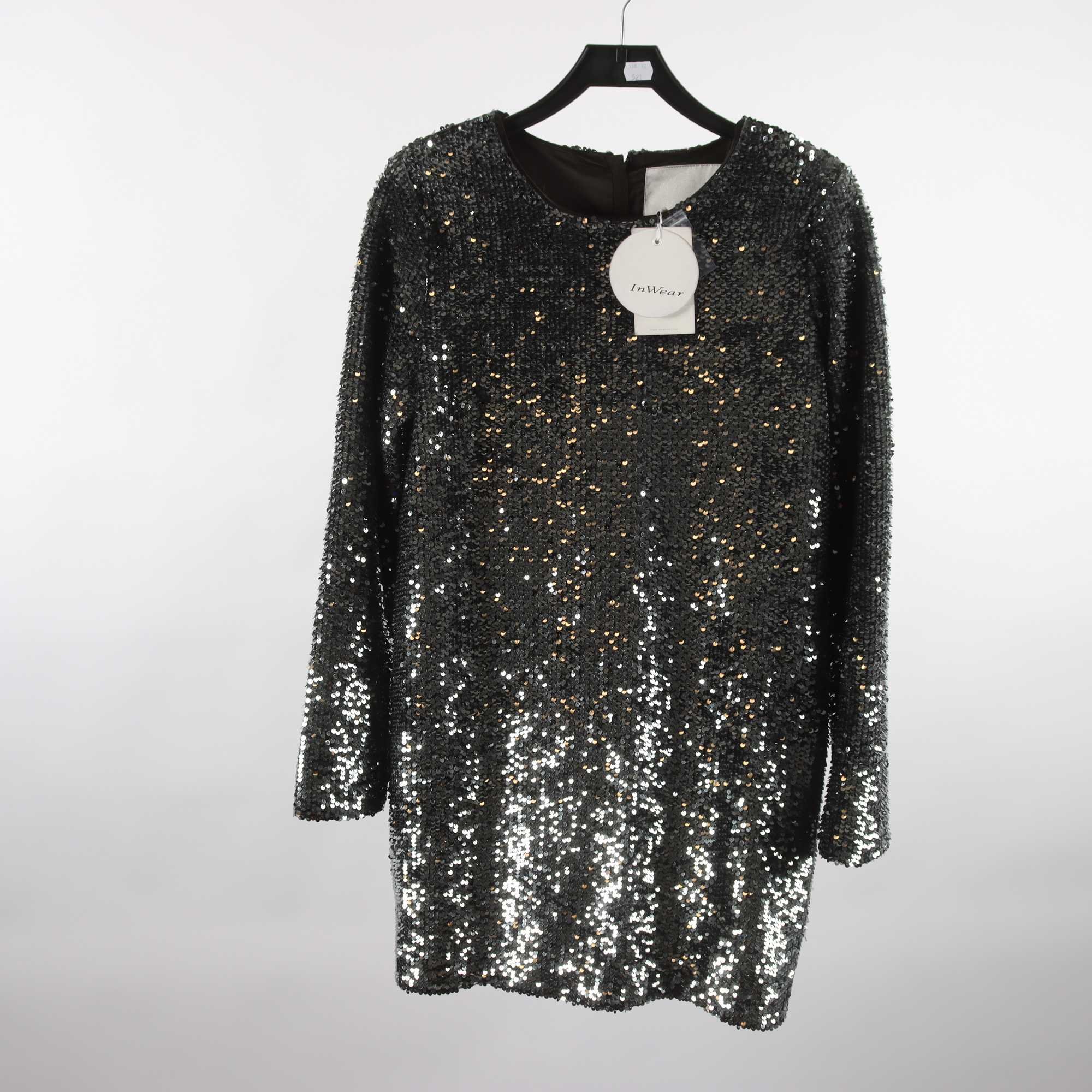 Klänning, InWear, svart, paljetter, stl. 40.