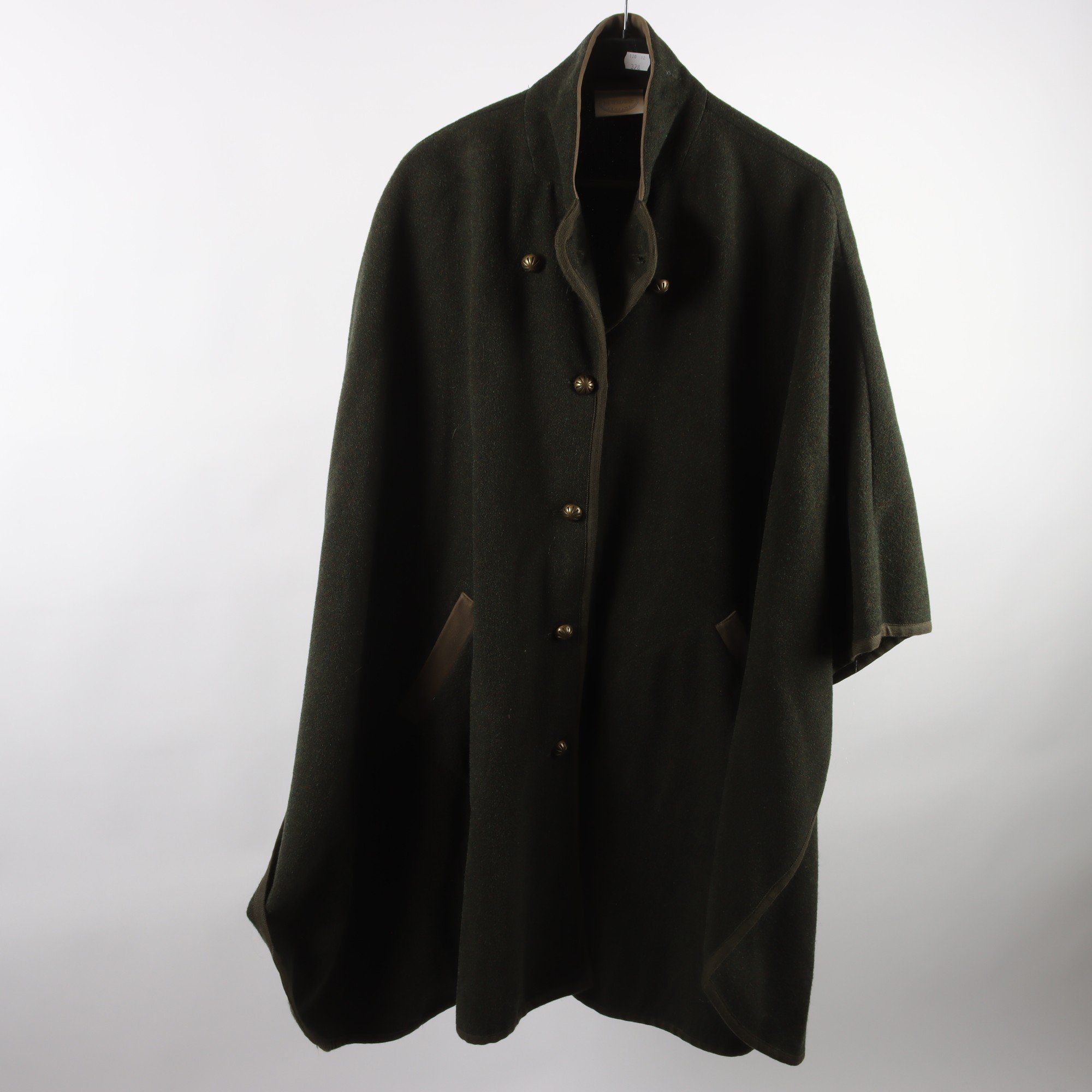 Poncho, Newhouse, grön, 70 % ull, stl. one size.