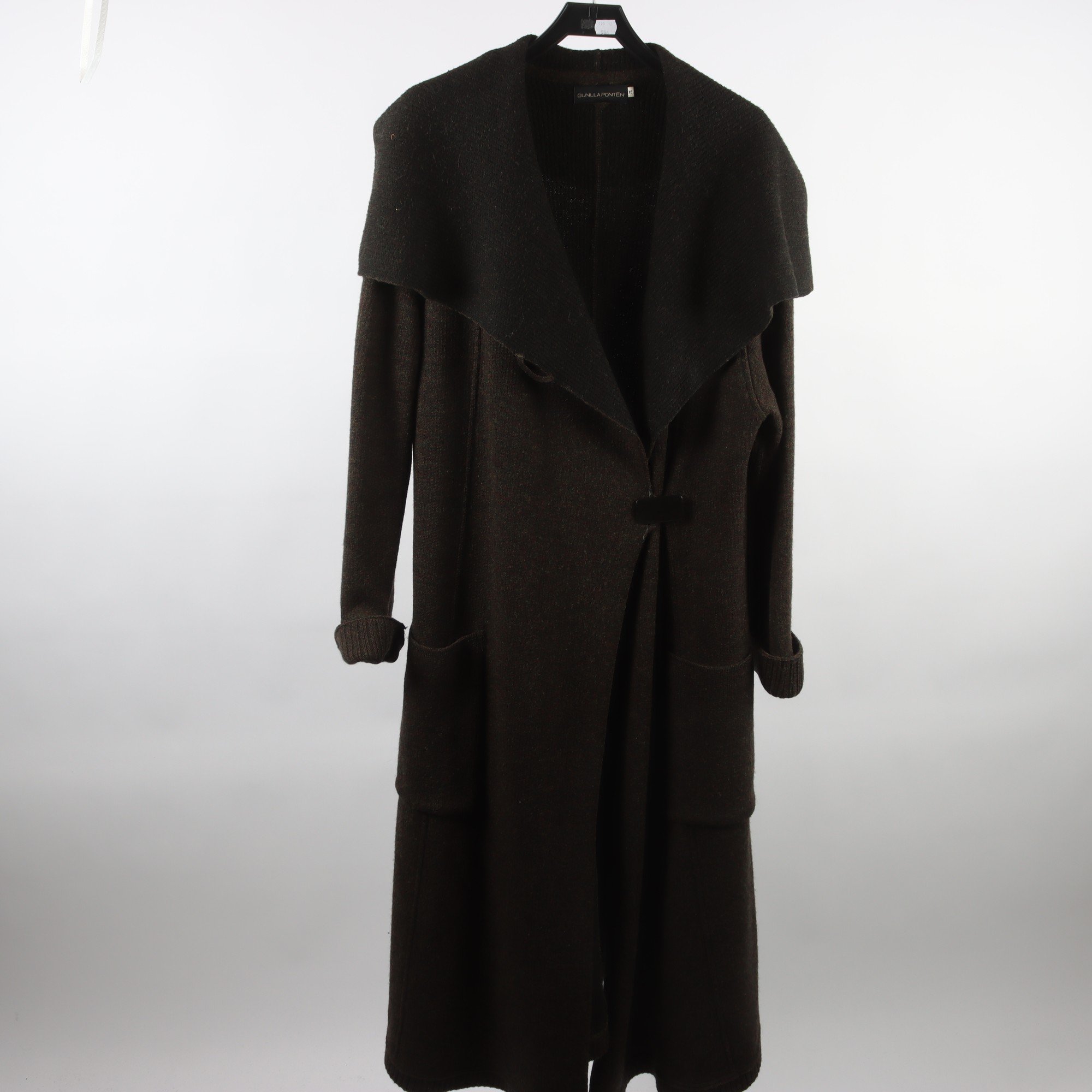 Stickad kappa, Gunilla Pontén, brun, ull, stl. M.