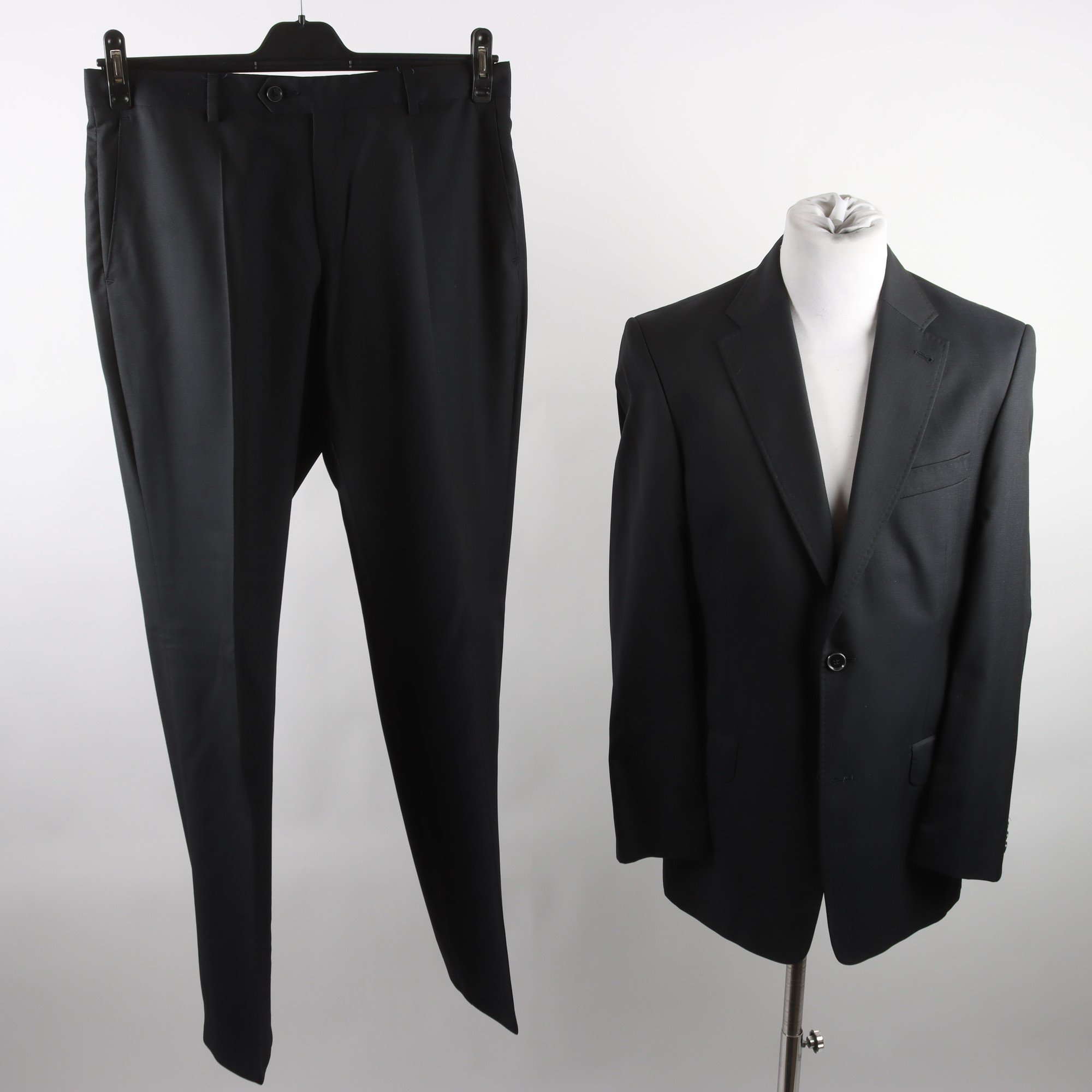 Kostym, Guabello, Otto Berg, Limited Edition, ull, silke, svart, stl. 48