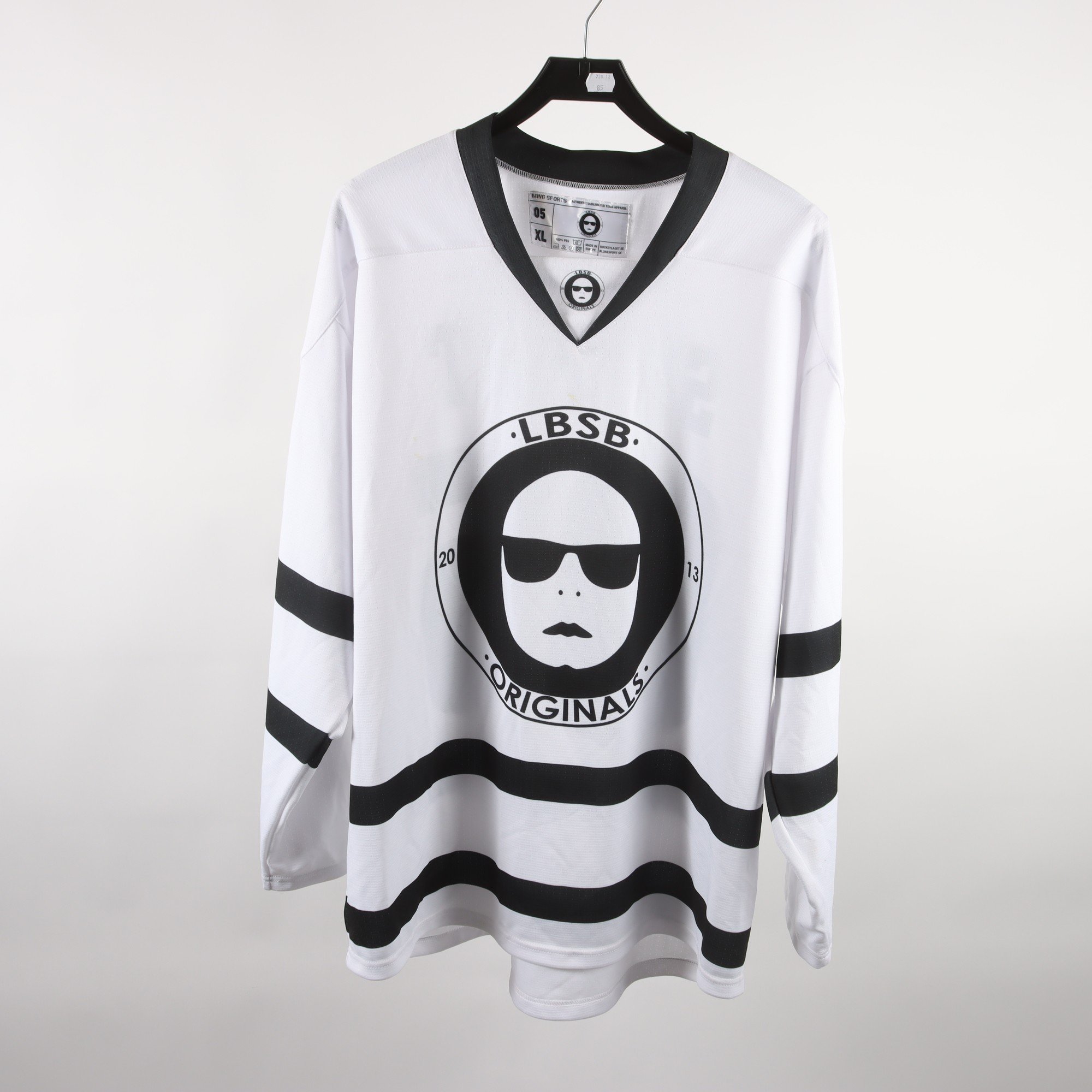Sporttröja, LBSB 05, autografer, vit, svart, stl. XL