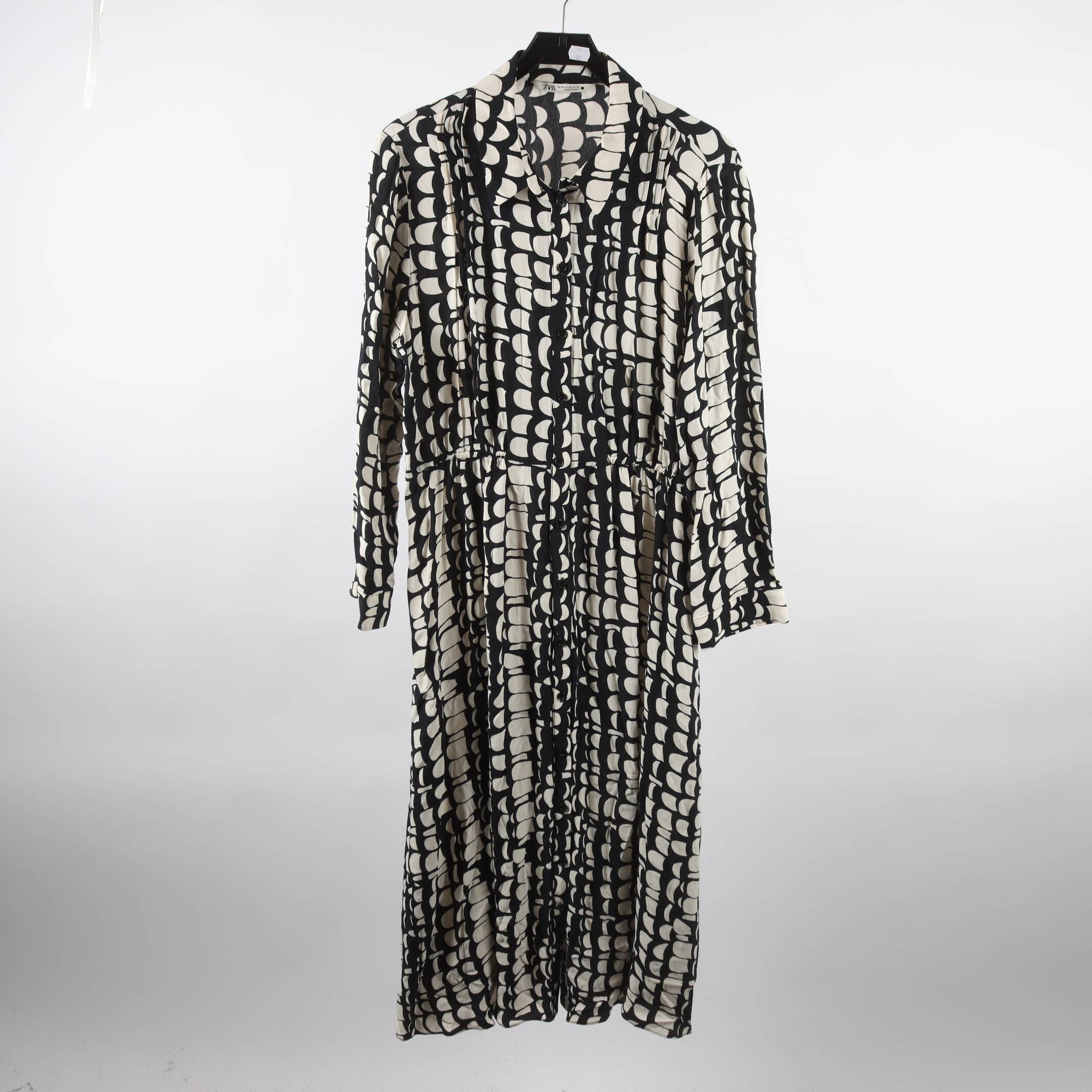 Klänning, Zara, svart, vit, mönstrad, stl. XXL