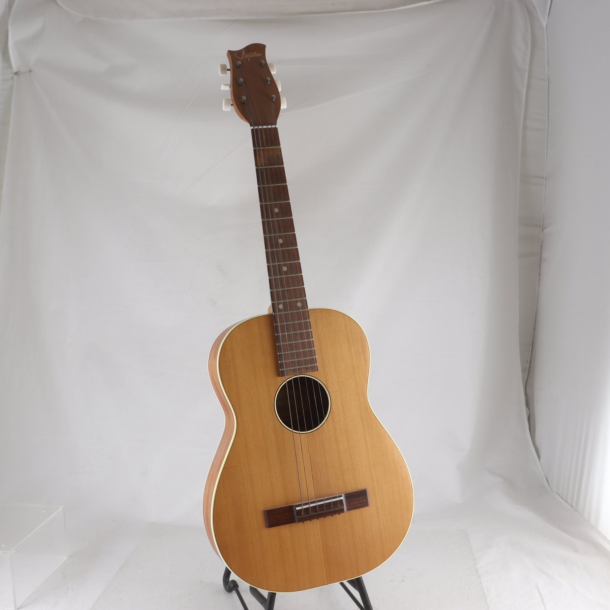 Akustisk gitarr, Hagström / Bjärton. Defekt. Endast avhämtning.